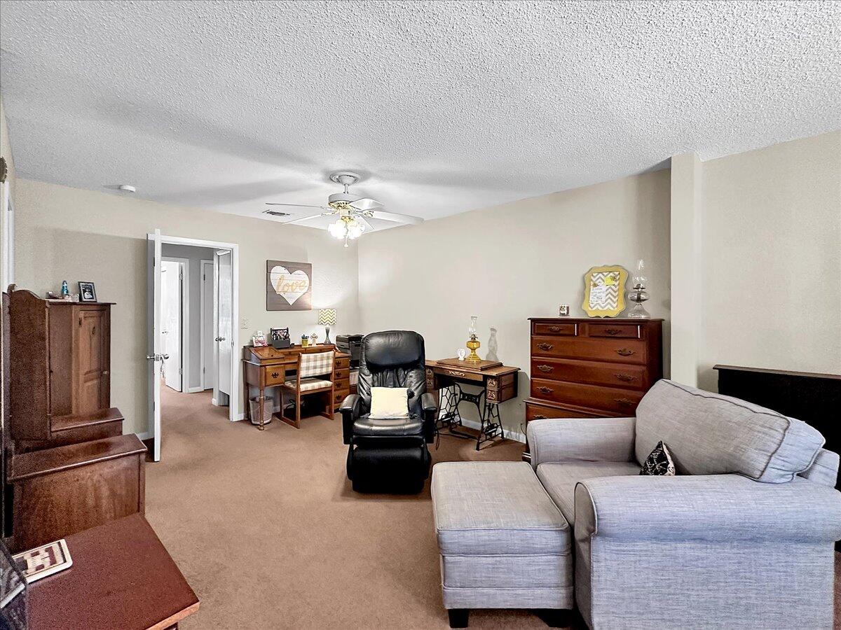 PINE MEADOWS - Residential