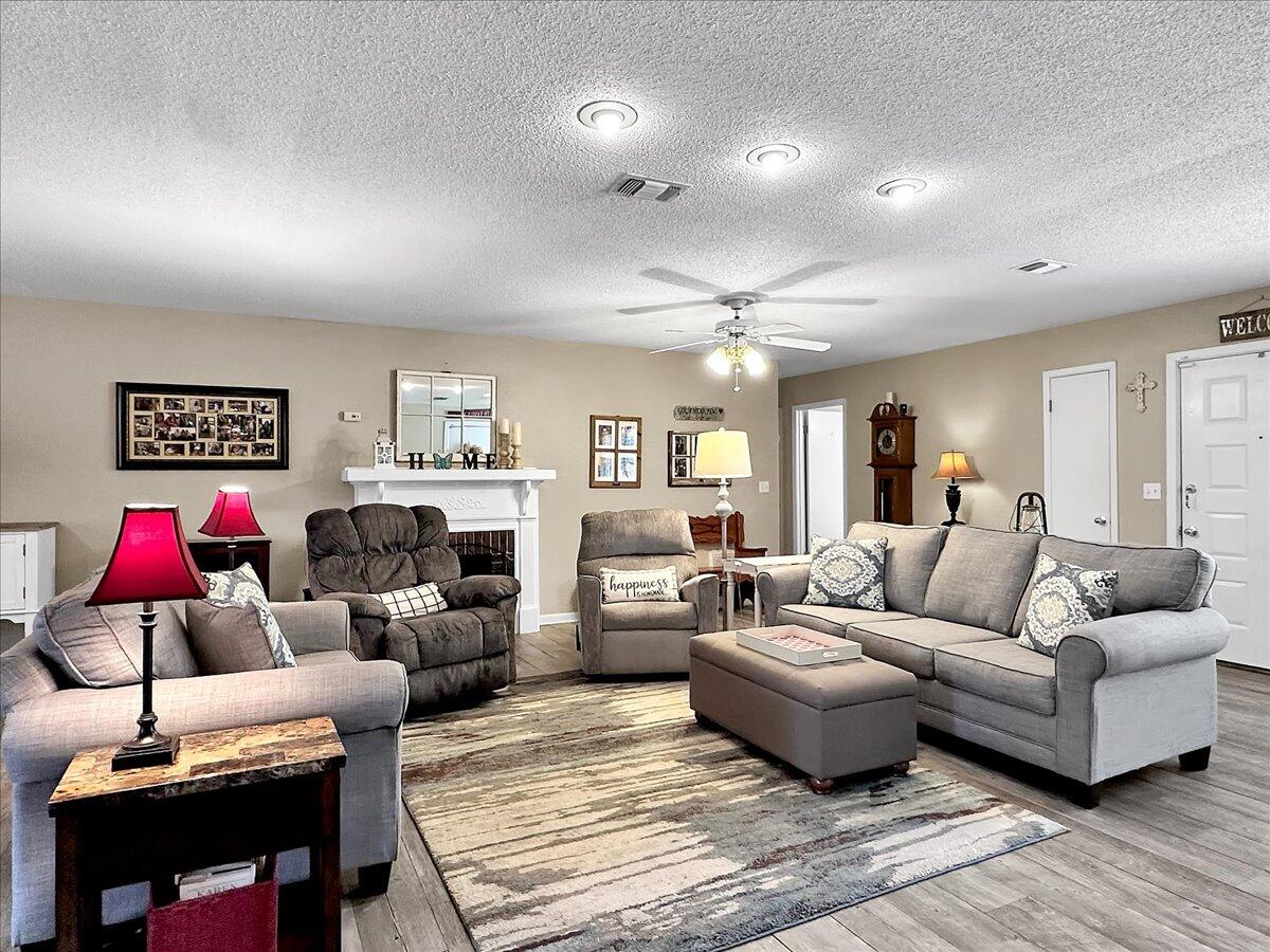 PINE MEADOWS - Residential