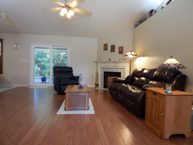 COUNTRYVIEW ESTATES 4TH ADDN - Residential