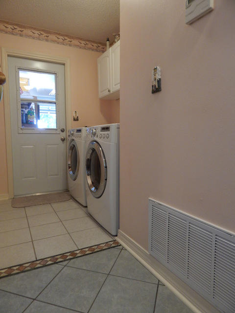 COUNTRYVIEW ESTATES 4TH ADDN - Residential