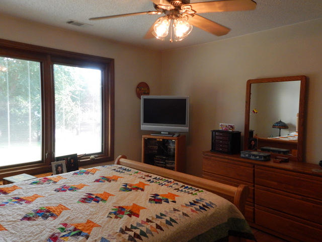 COUNTRYVIEW ESTATES 4TH ADDN - Residential