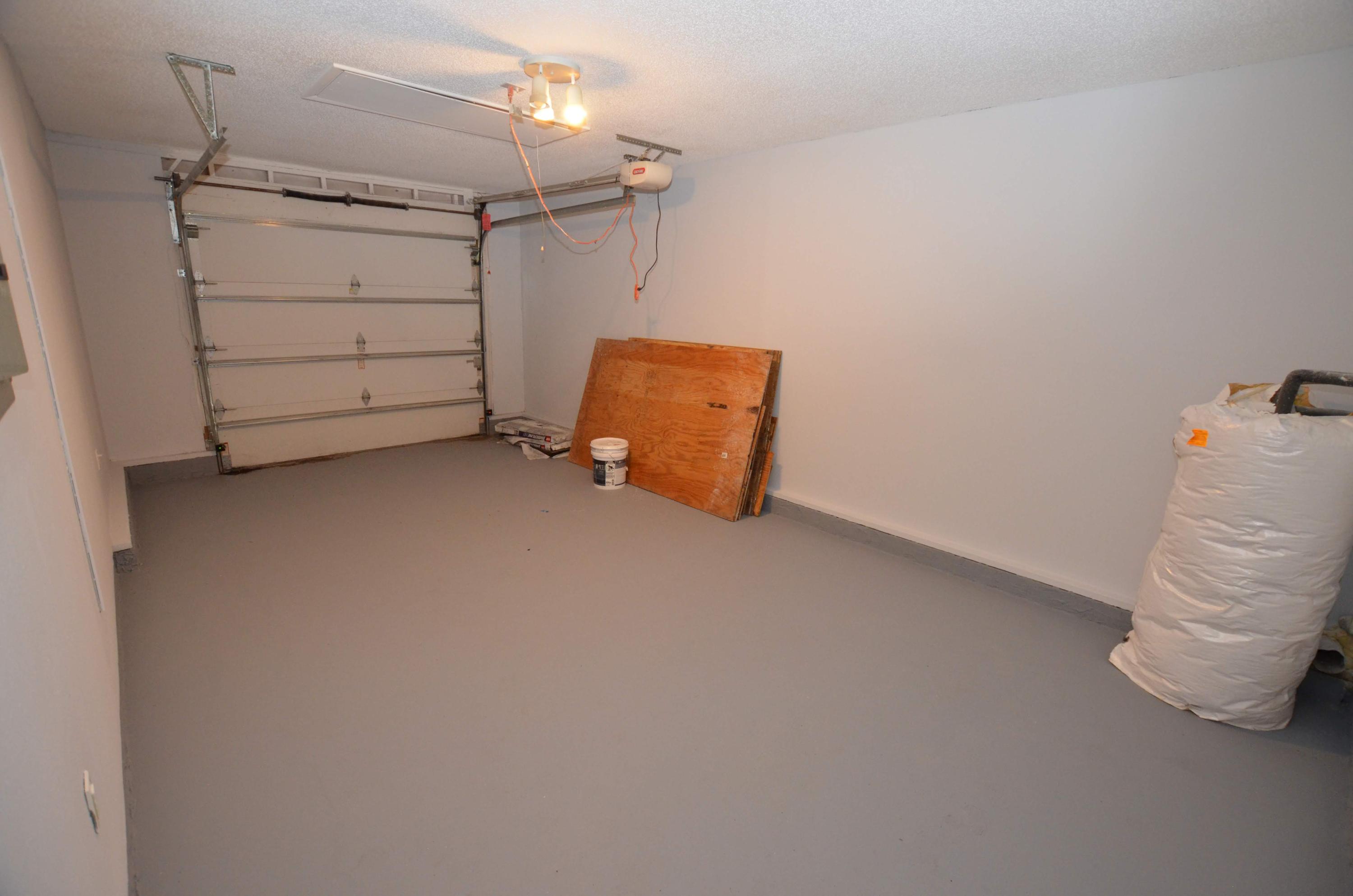 YORKTOWN AT WILLOW BEND - Residential