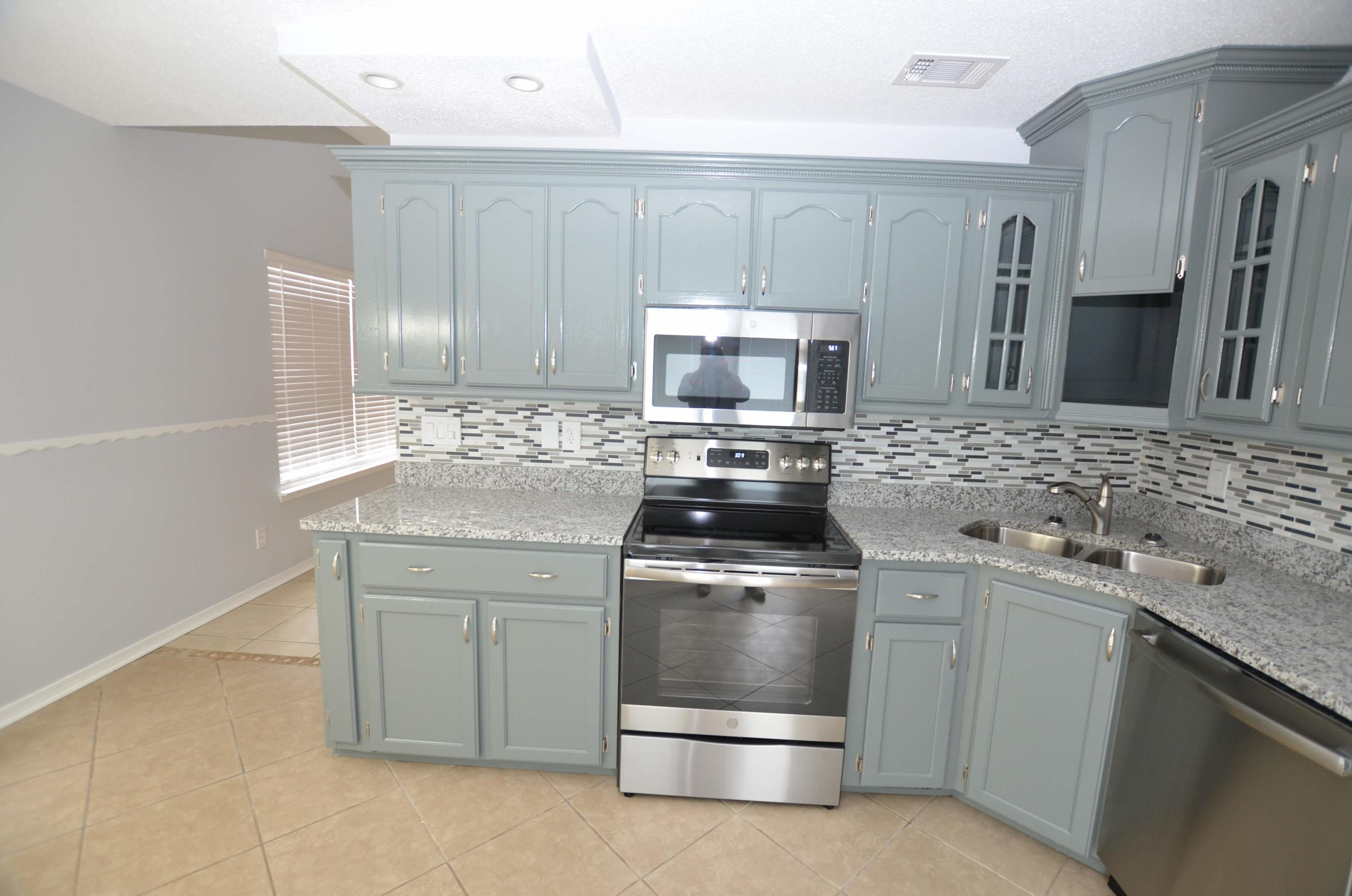 YORKTOWN AT WILLOW BEND - Residential