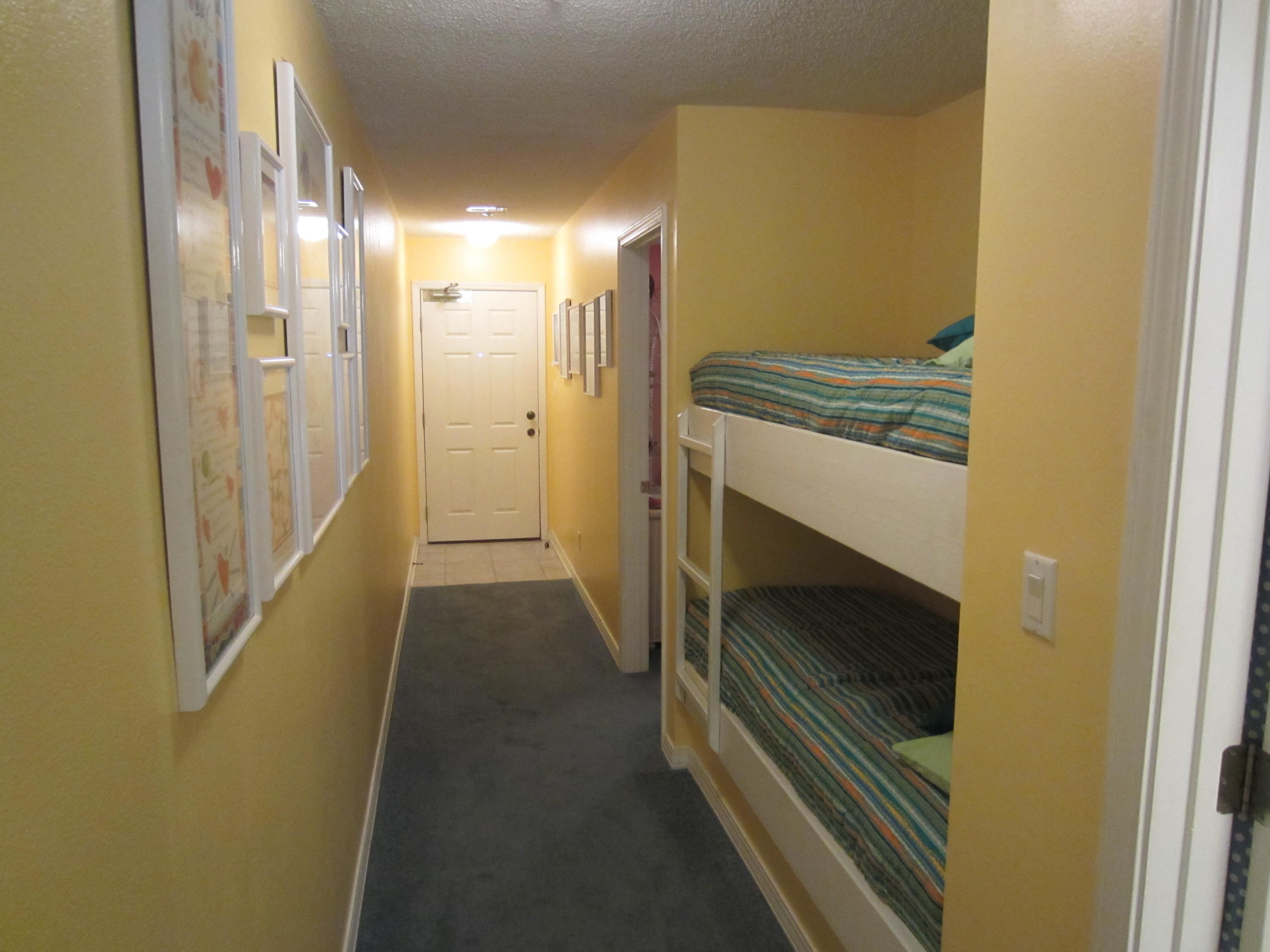 MARAVILLA CONDO 2 - Residential