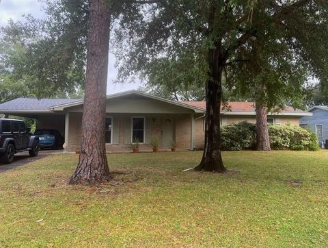 A home in Fort Walton Beach