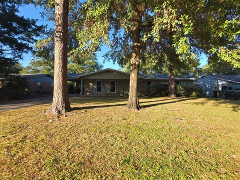 A home in Fort Walton Beach