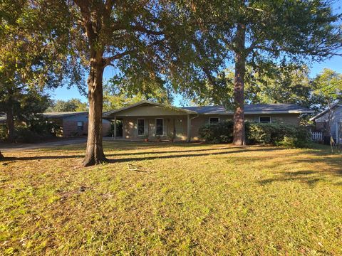 A home in Fort Walton Beach