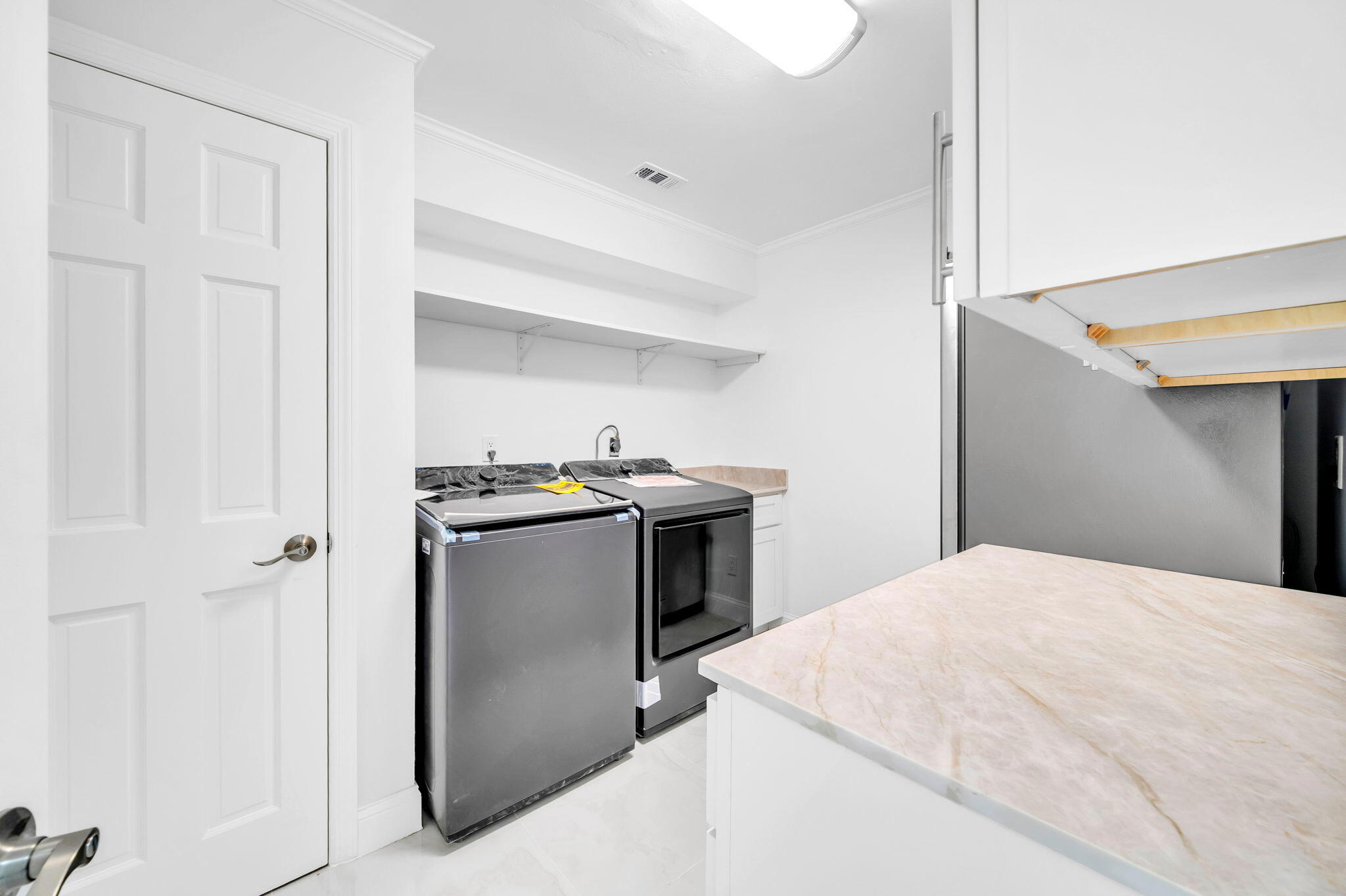 GLENLAKE PH 1 - Residential Lease