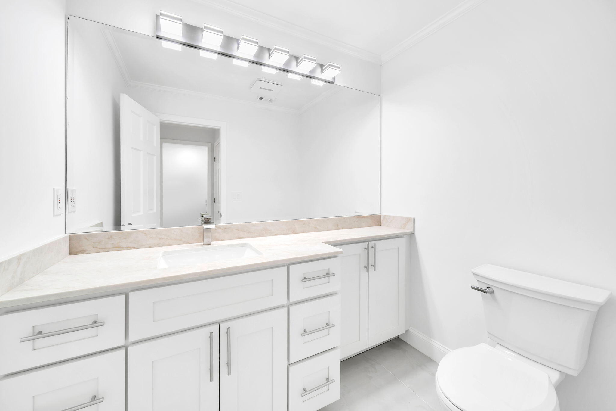 GLENLAKE PH 1 - Residential Lease