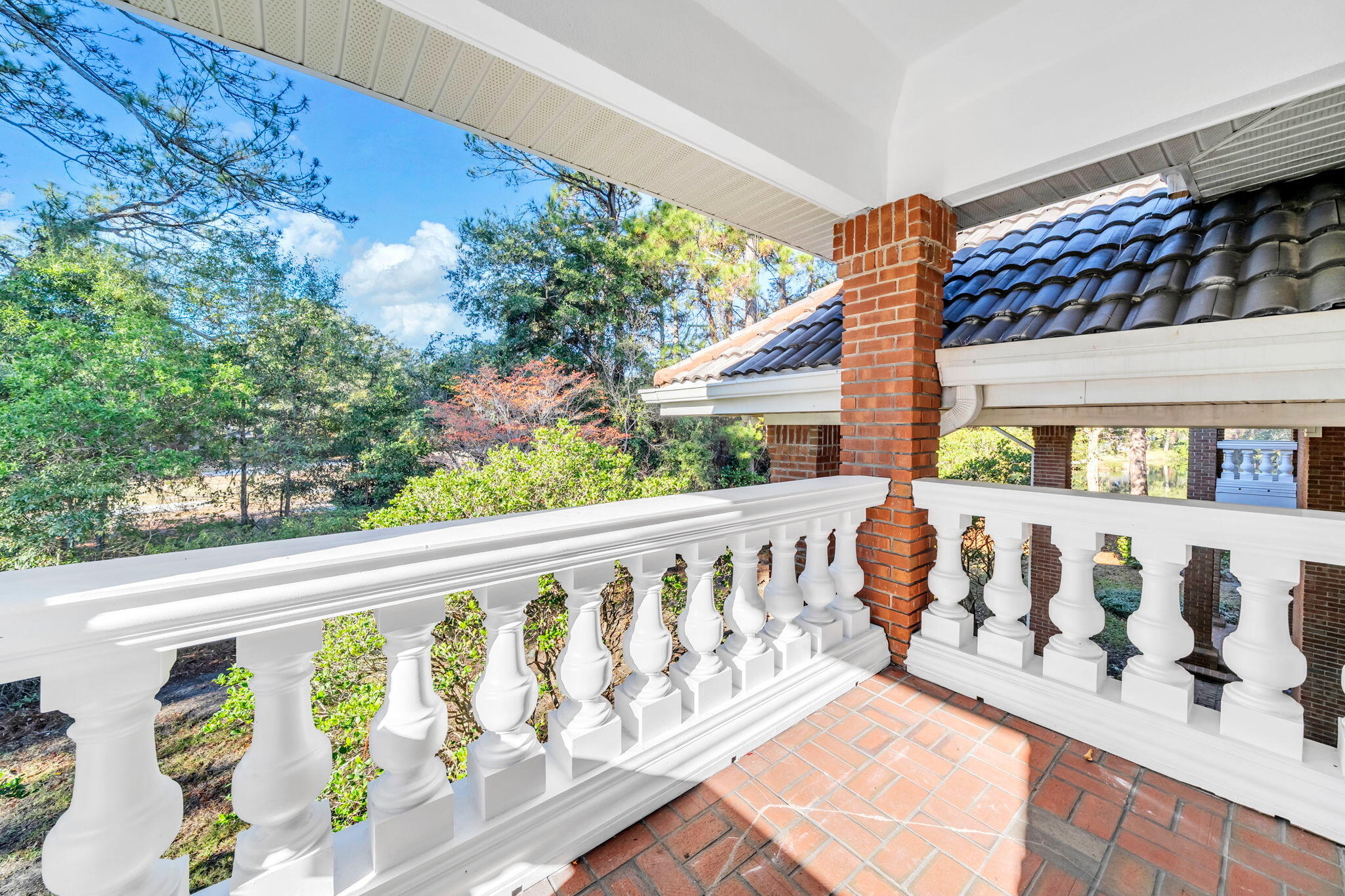 GLENLAKE PH 1 - Residential Lease