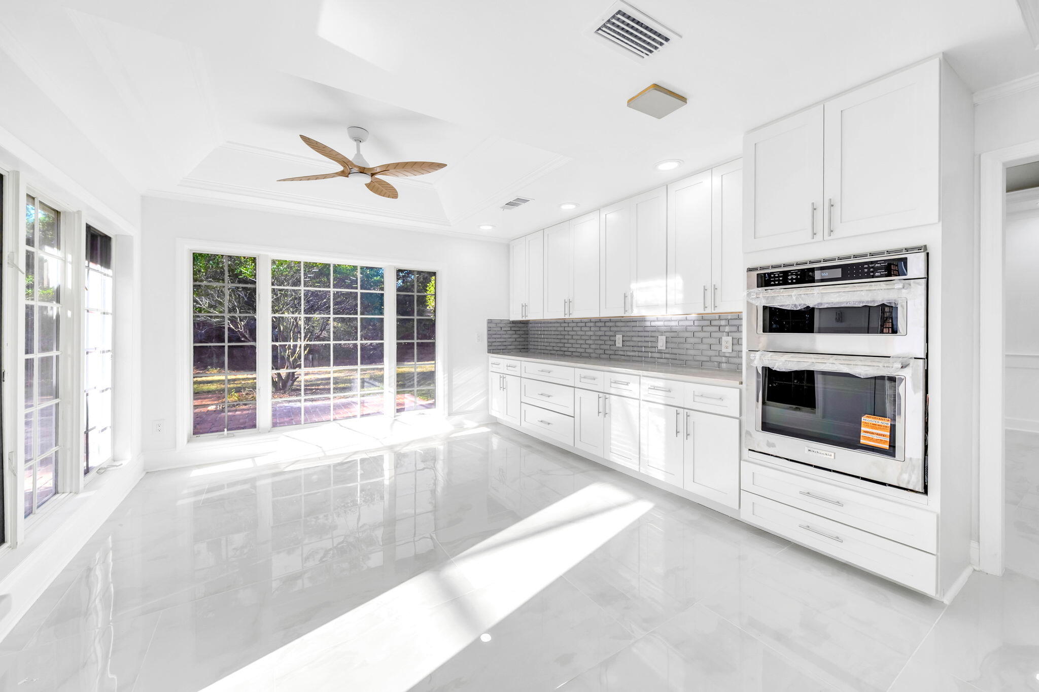 GLENLAKE PH 1 - Residential Lease