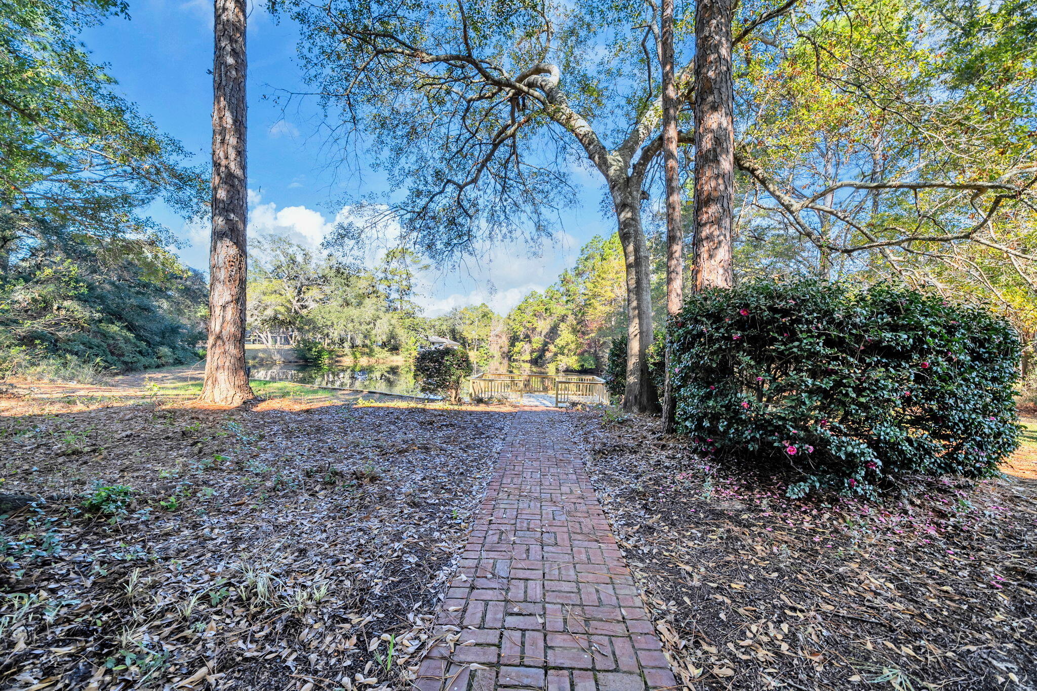 GLENLAKE PH 1 - Residential Lease