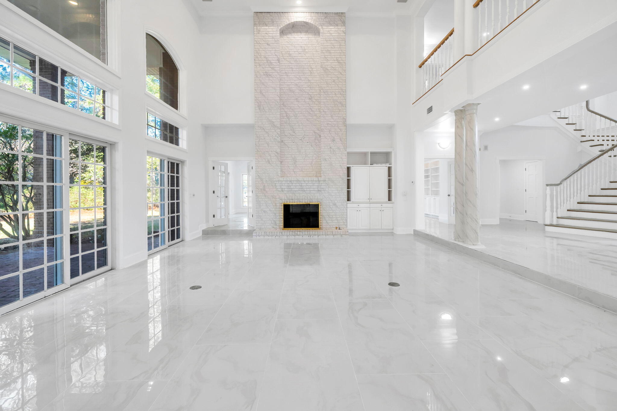 GLENLAKE PH 1 - Residential Lease