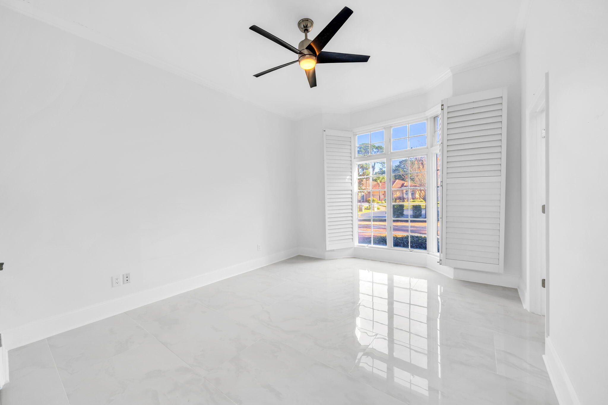 GLENLAKE PH 1 - Residential Lease