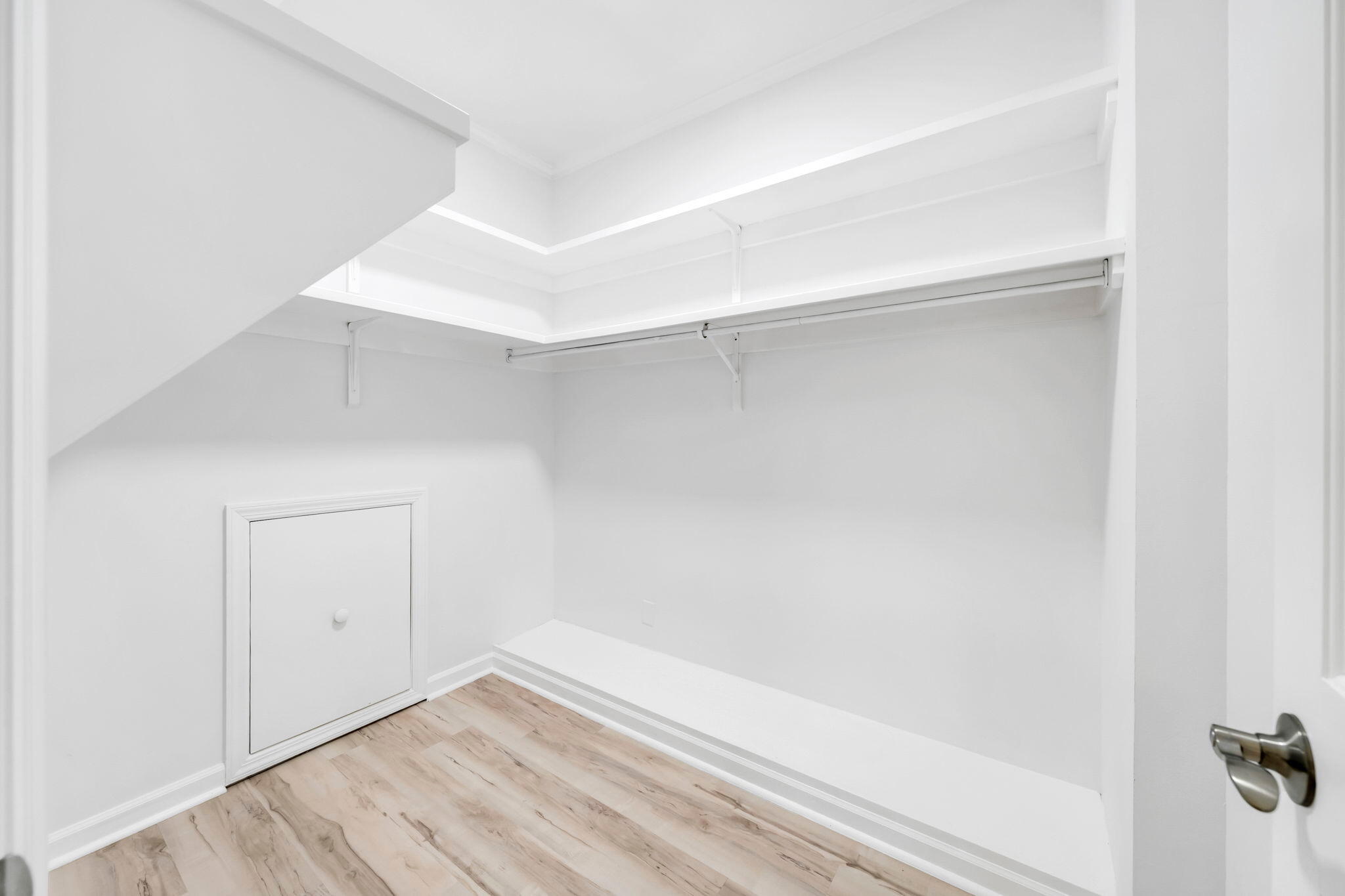 GLENLAKE PH 1 - Residential Lease