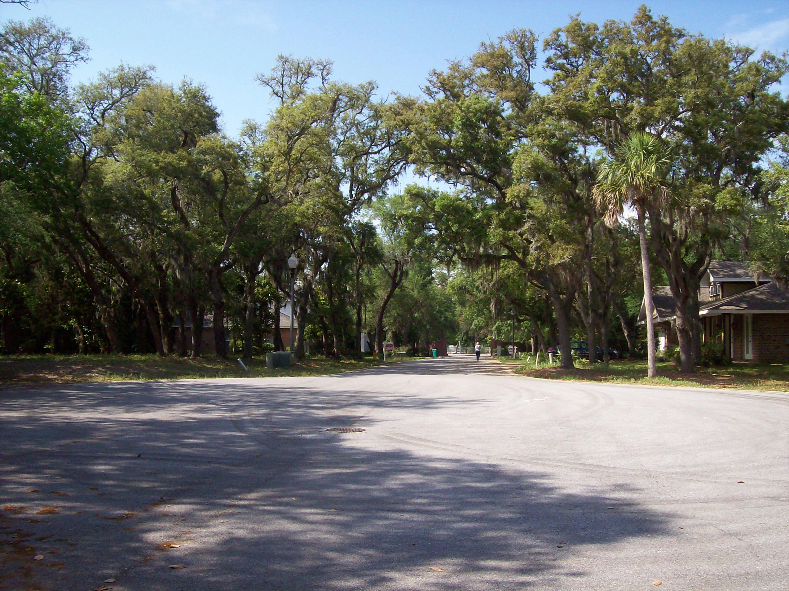 PLANTATION OAKS S/D - Land