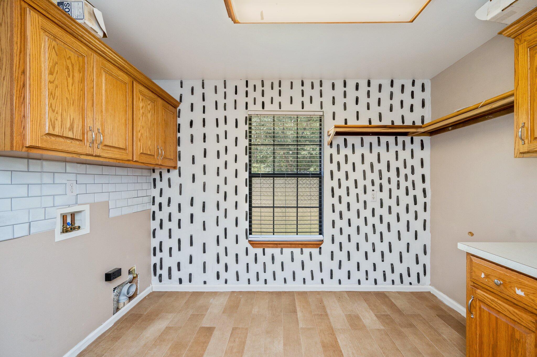 EDGEWOOD - Residential Lease