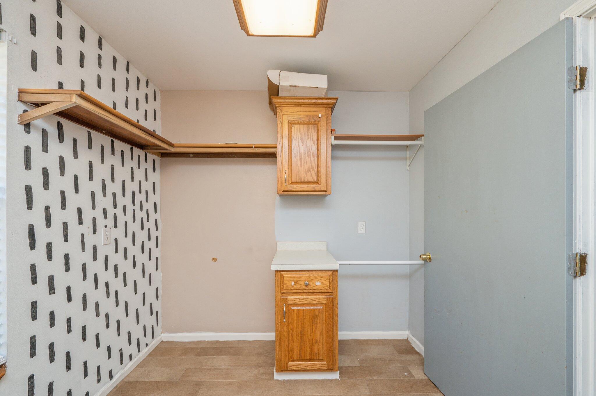 EDGEWOOD - Residential Lease