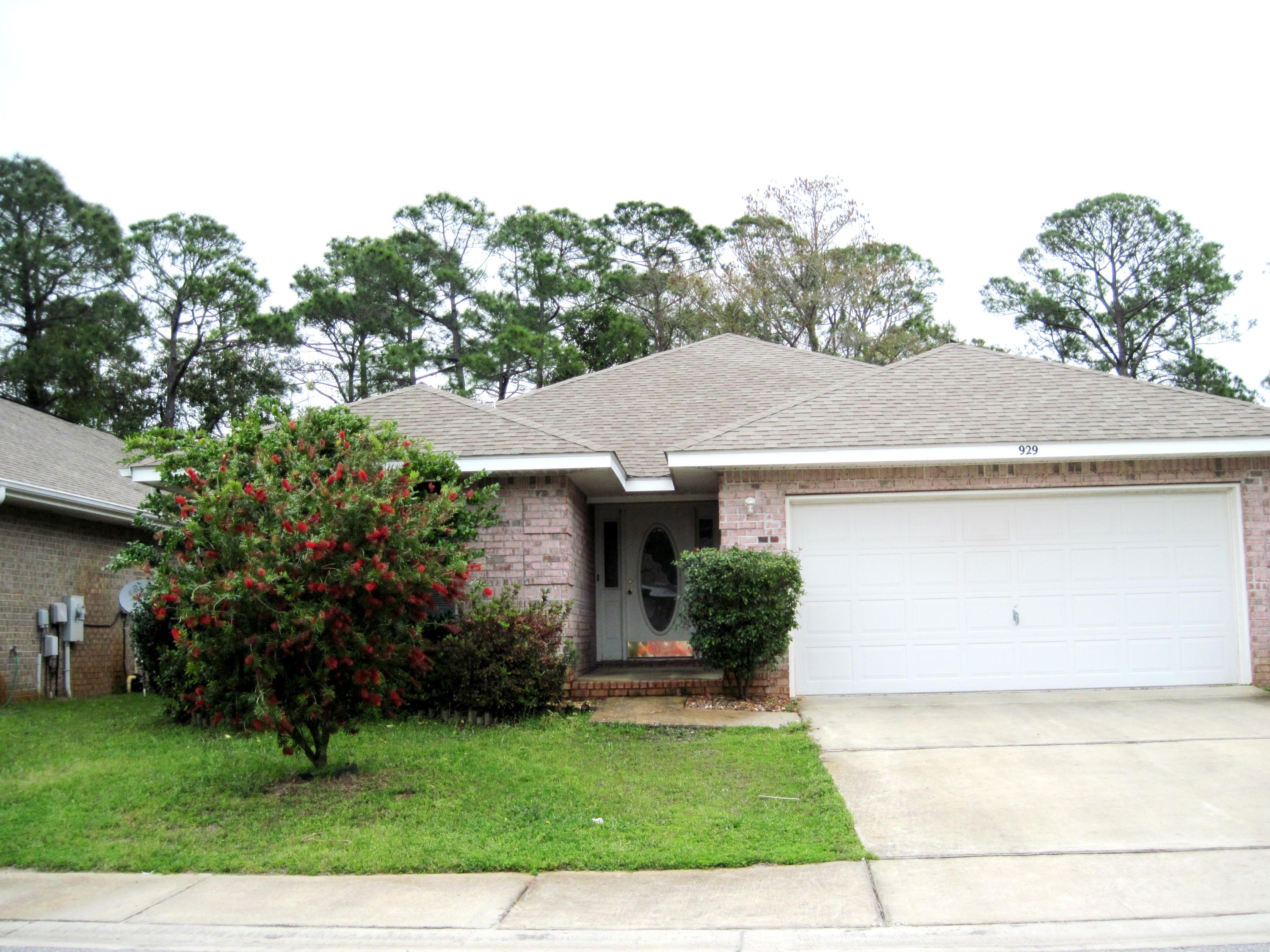 MARSH HARBOR - Residential