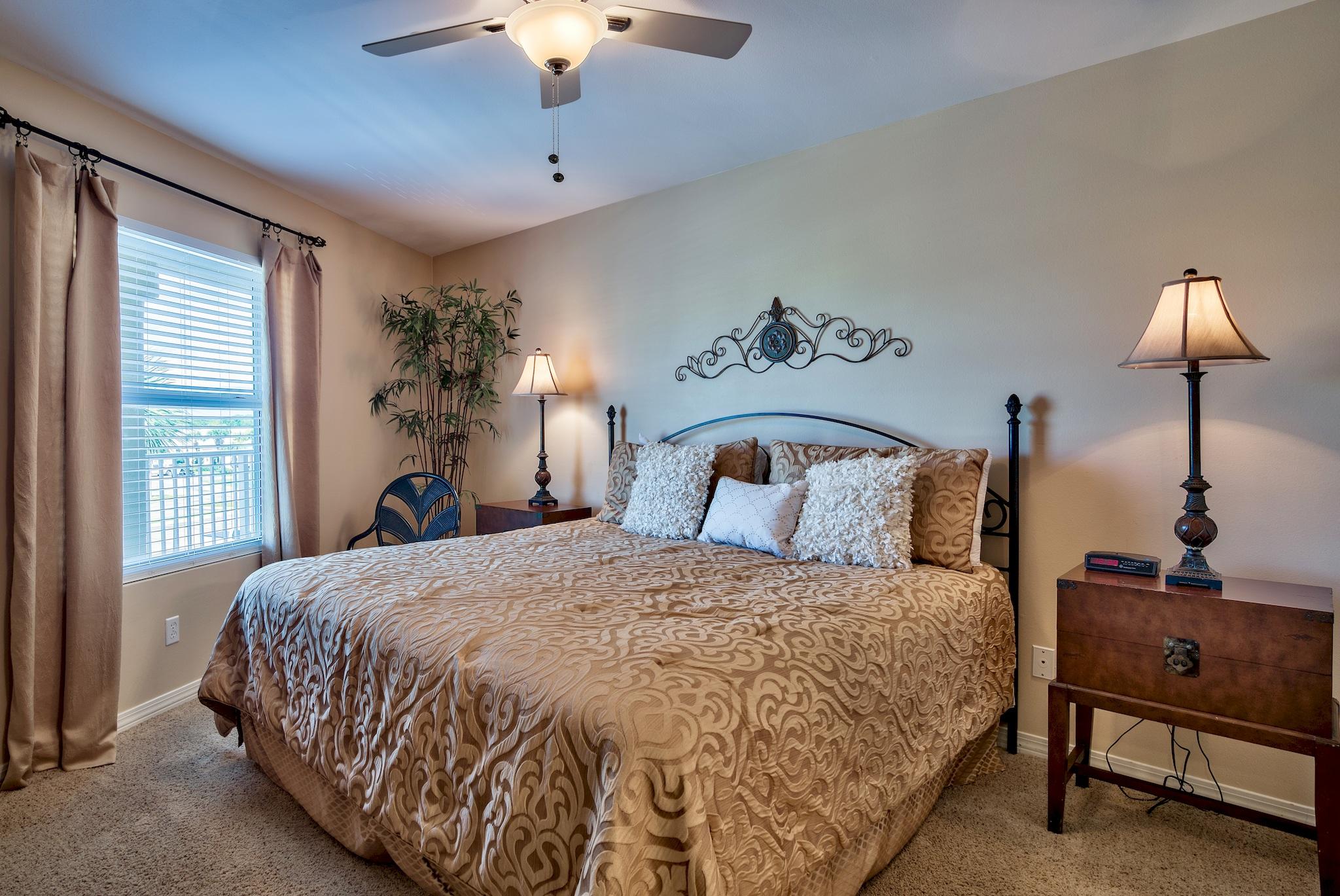 MARAVILLA CONDO 3 - Residential