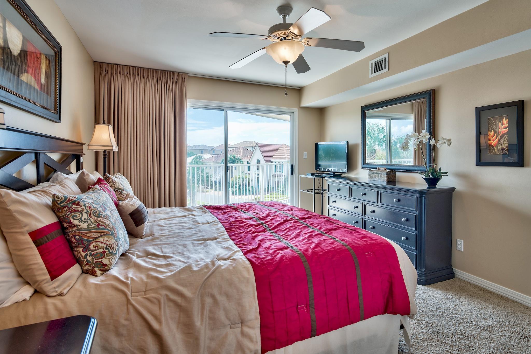 MARAVILLA CONDO 3 - Residential