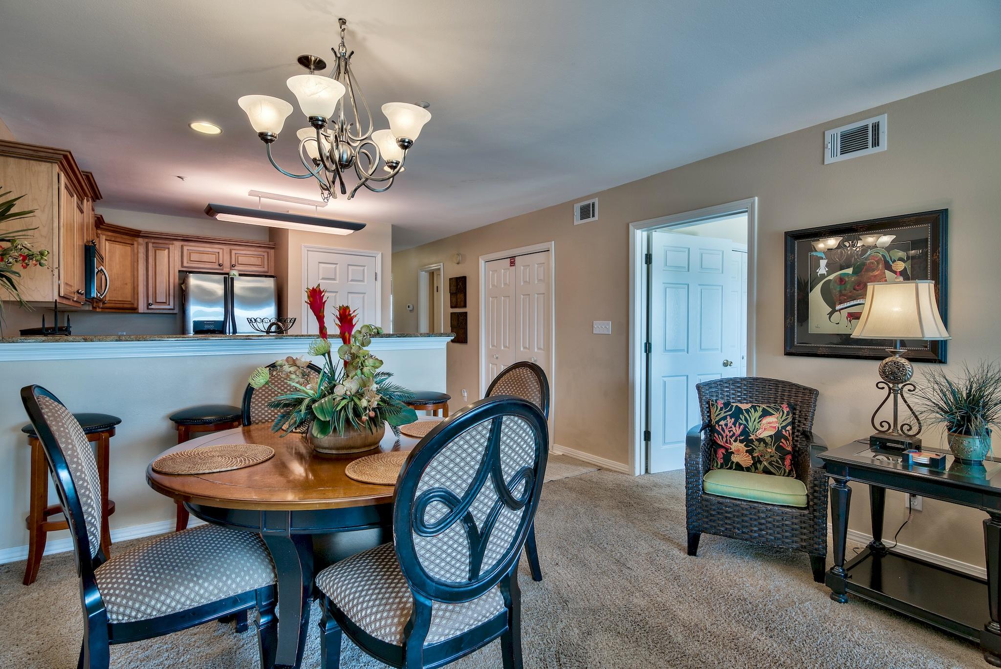 MARAVILLA CONDO 3 - Residential