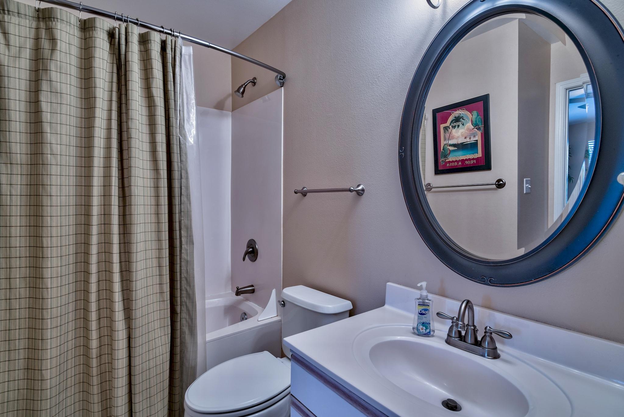 MARAVILLA CONDO 3 - Residential