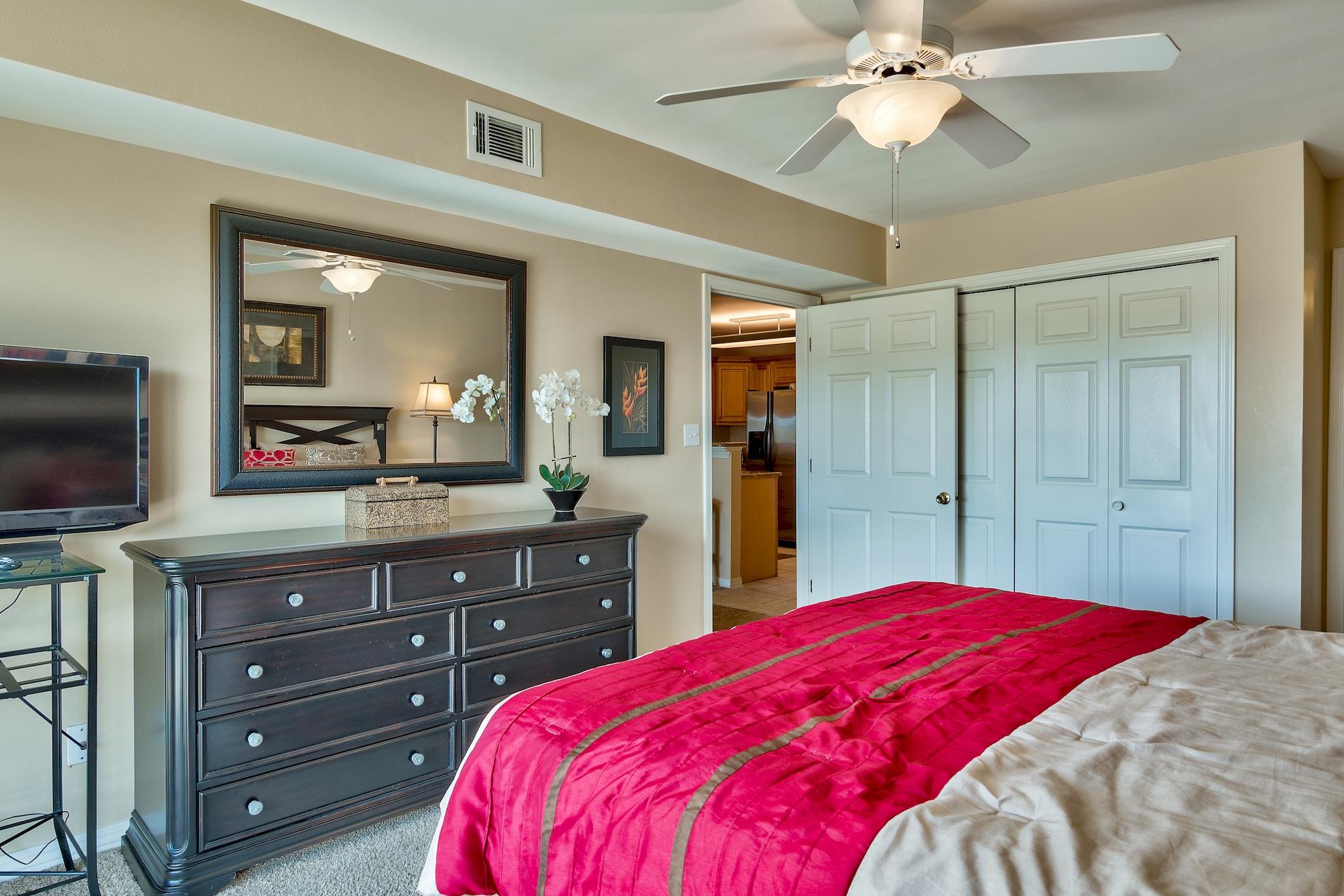 MARAVILLA CONDO 3 - Residential