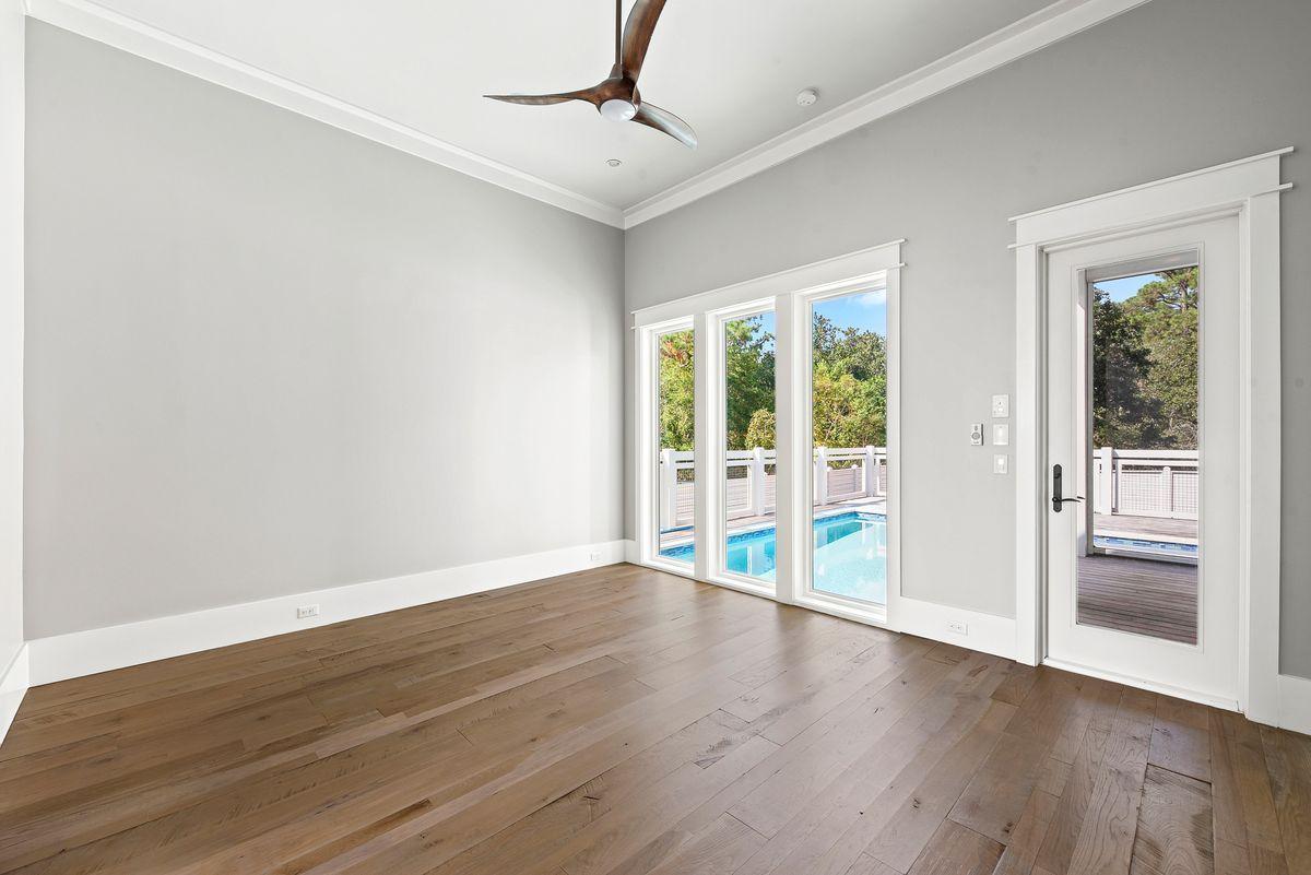 SEAGROVE SHORES 4TH ADD - Residential
