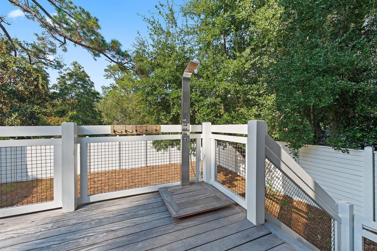 SEAGROVE SHORES 4TH ADD - Residential
