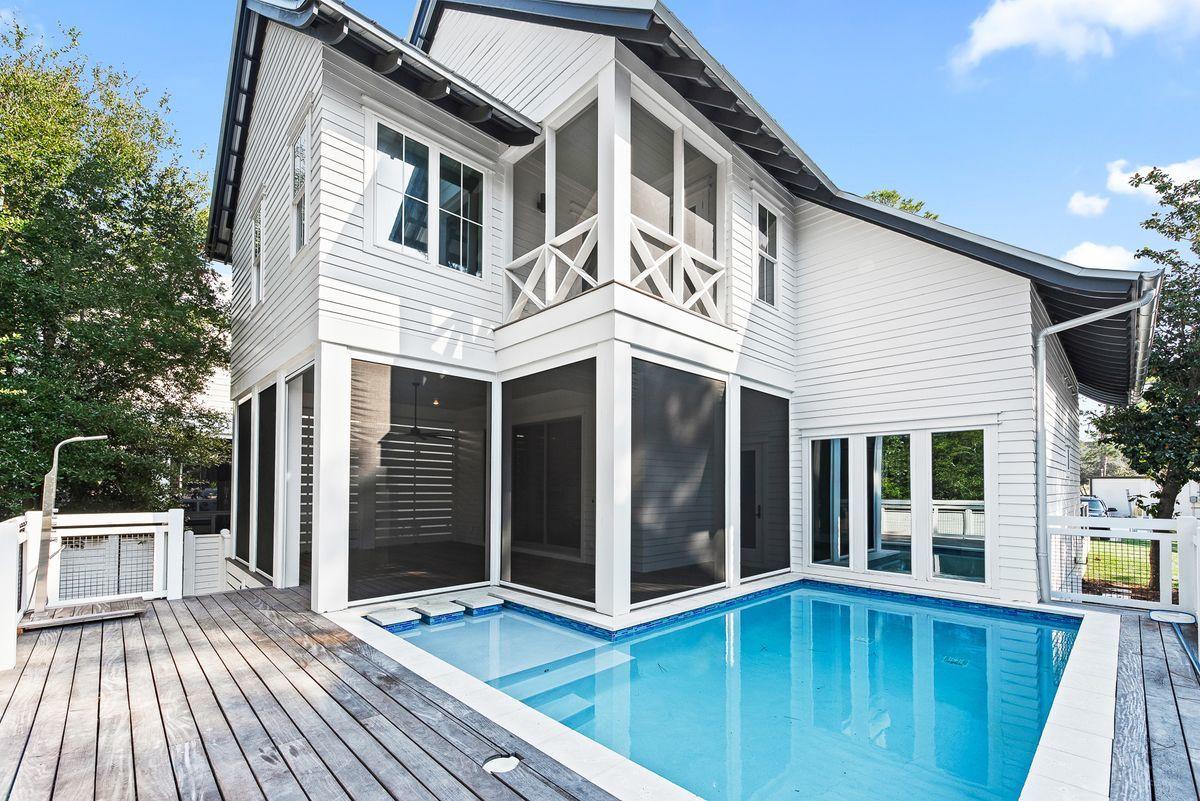 SEAGROVE SHORES 4TH ADD - Residential