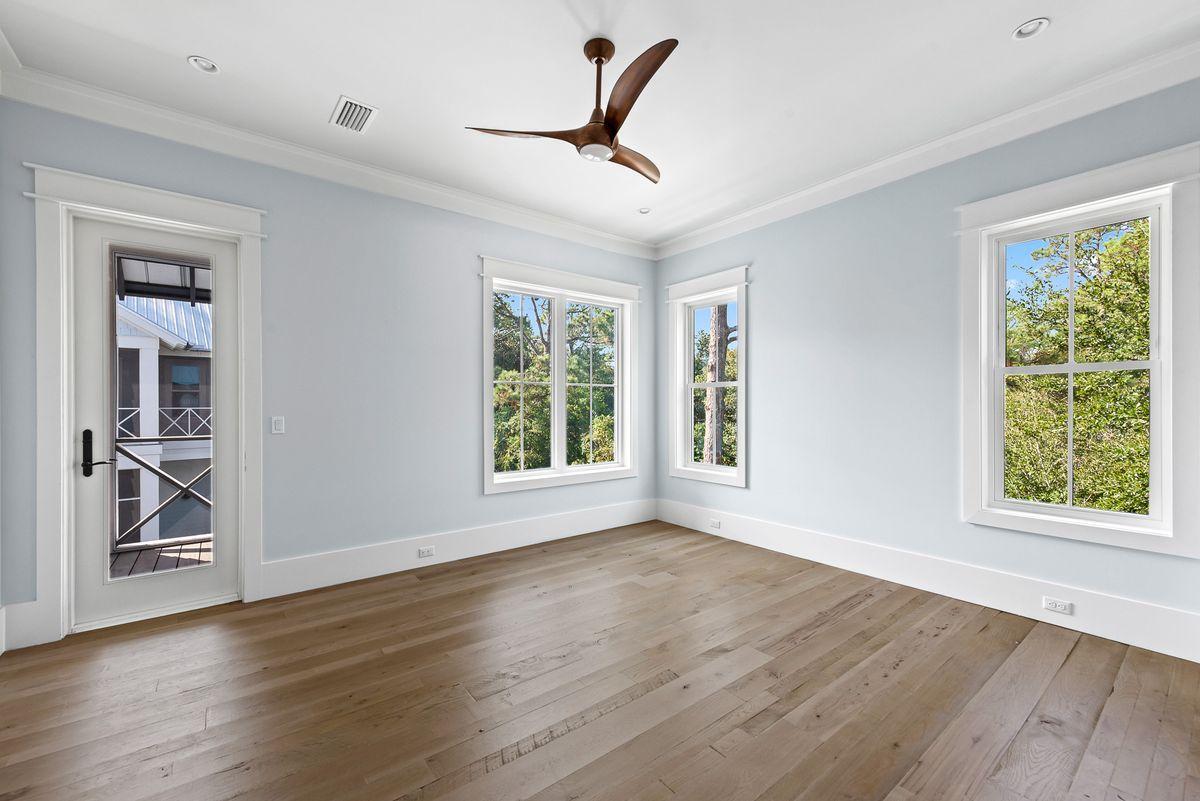 SEAGROVE SHORES 4TH ADD - Residential