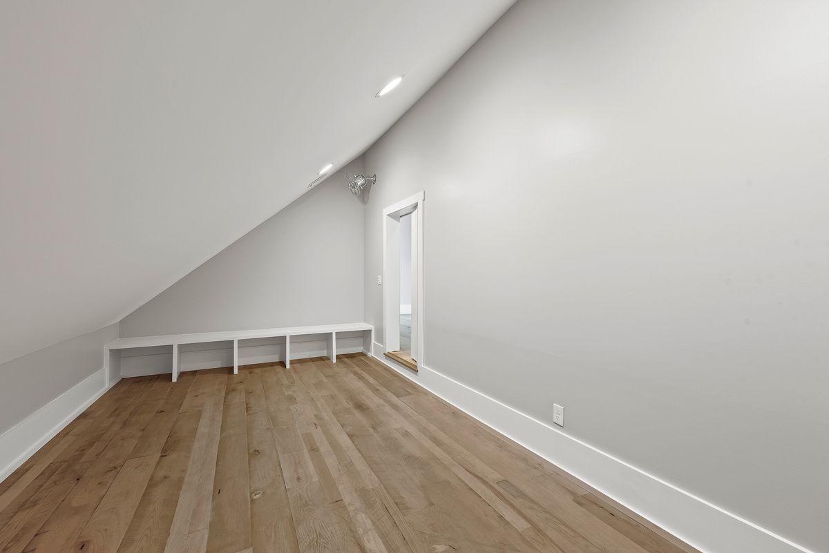 SEAGROVE SHORES 4TH ADD - Residential