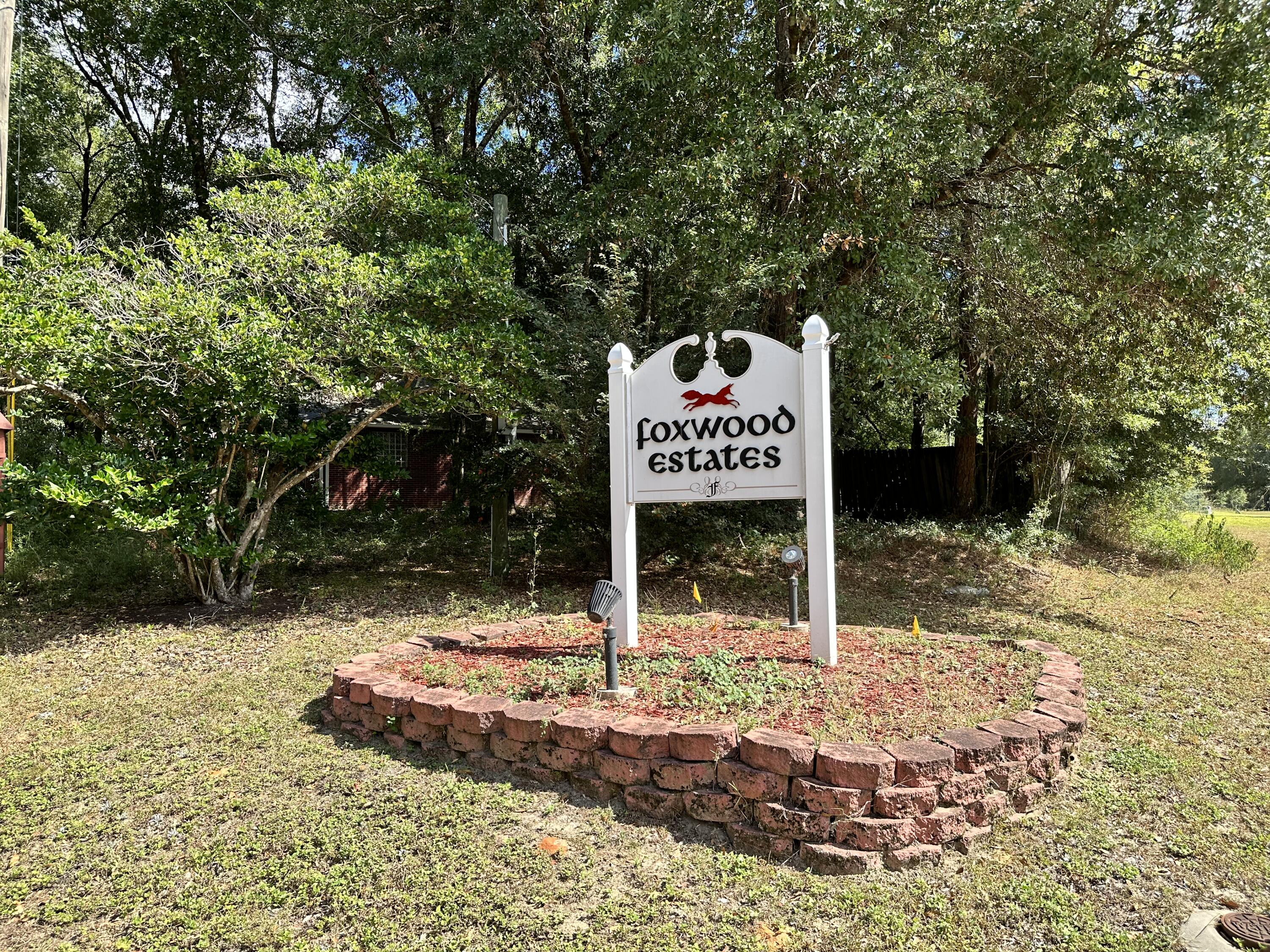 COUNTRY CLUB ESTATES 1 OF CRESTVIEW - Land