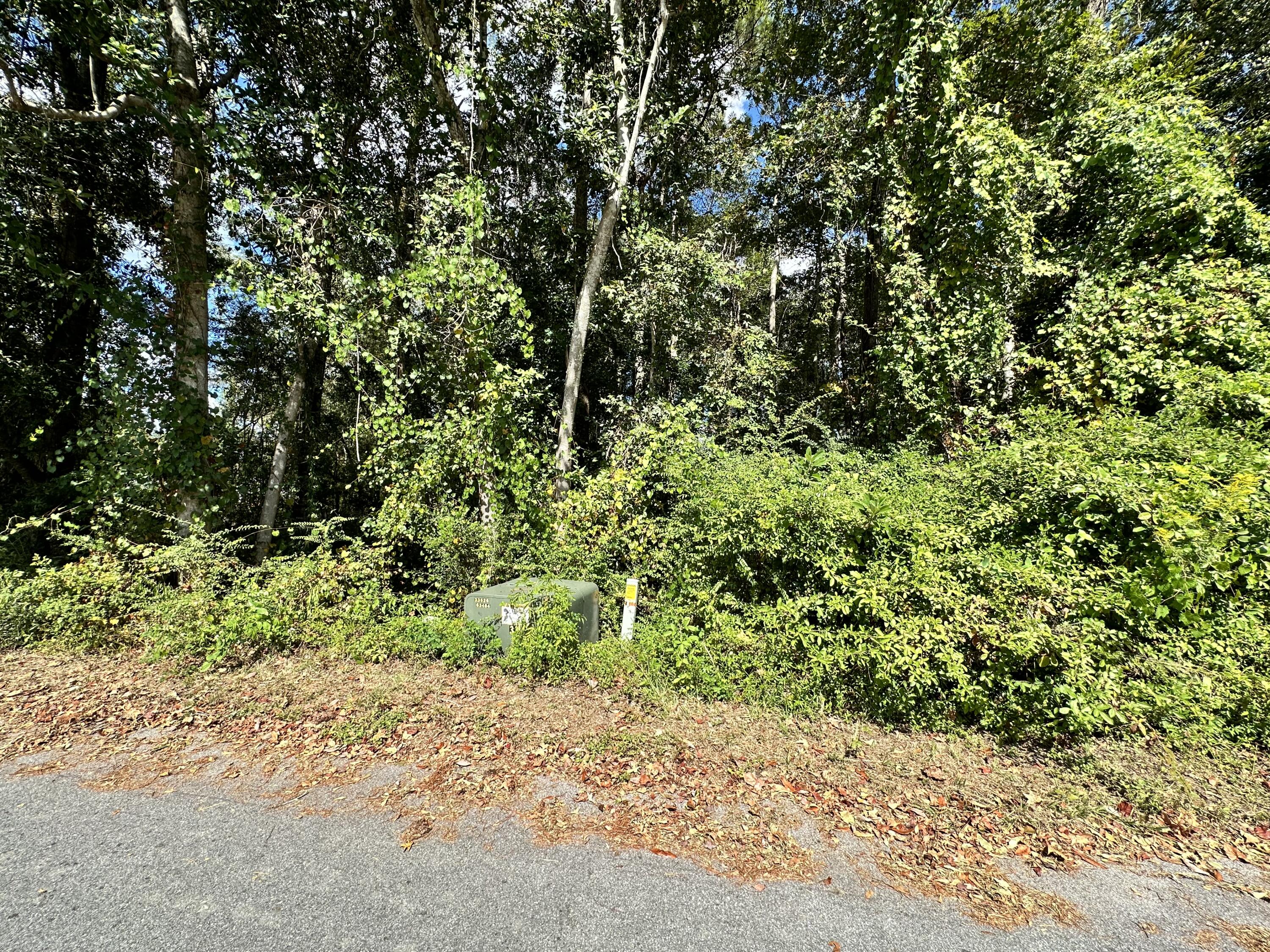 COUNTRY CLUB ESTATES 1 OF CRESTVIEW - Land