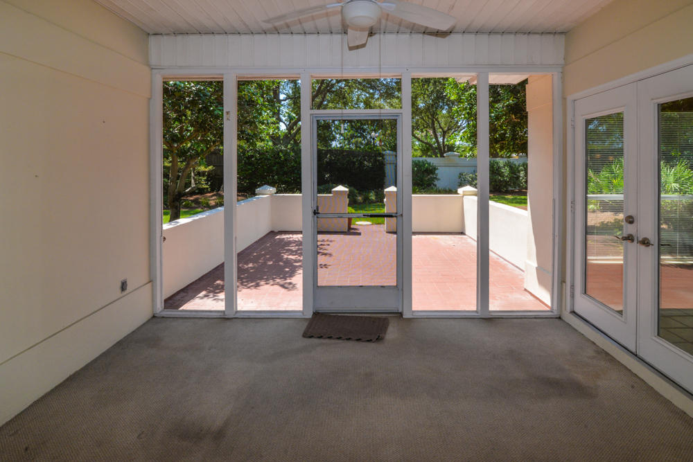 TROON DRIVE - Residential