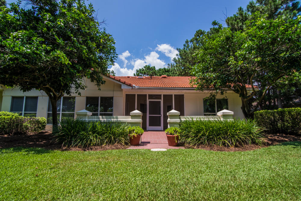 TROON DRIVE - Residential