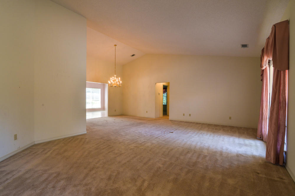 TROON DRIVE - Residential