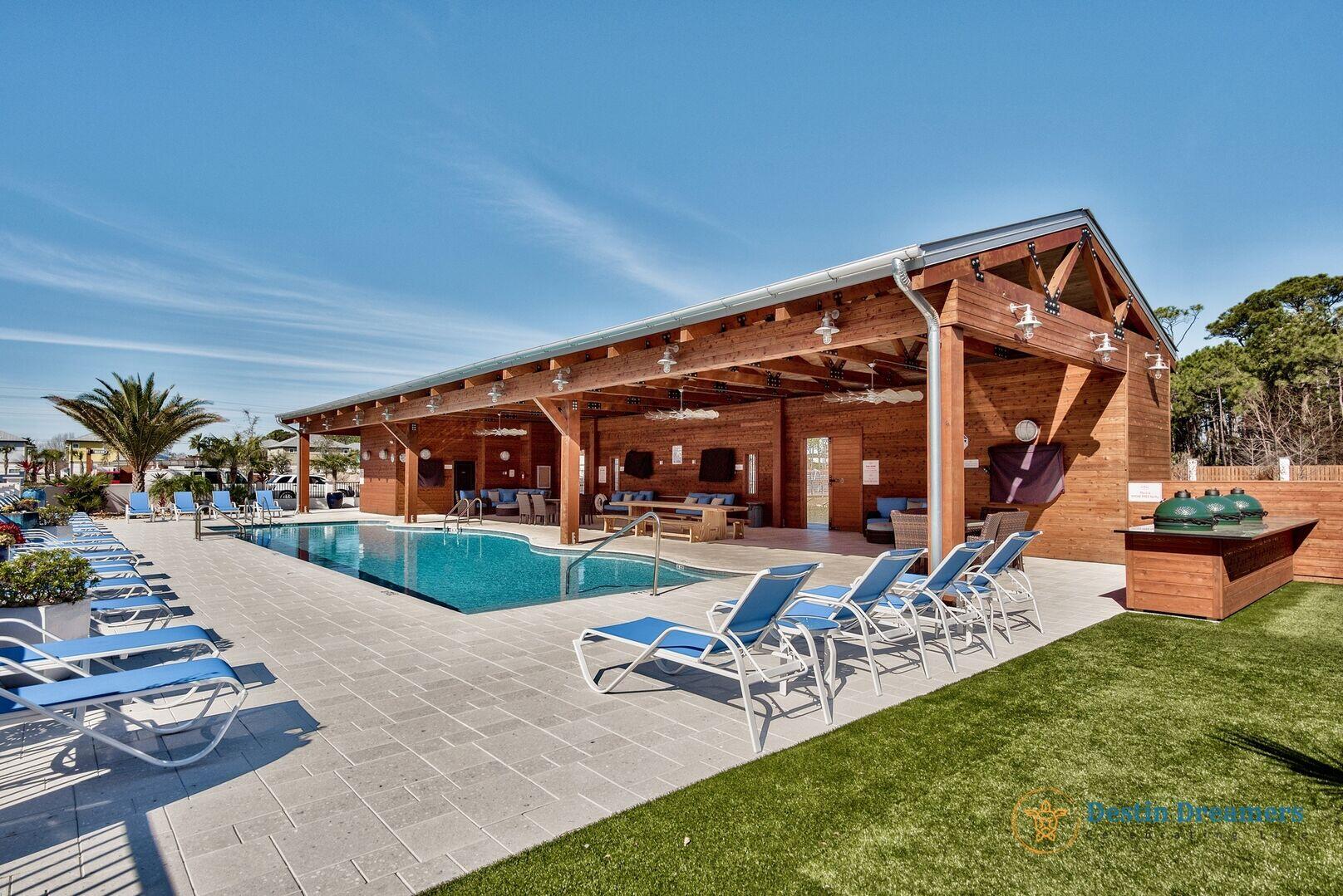 The Retreat at Miramar - Residential