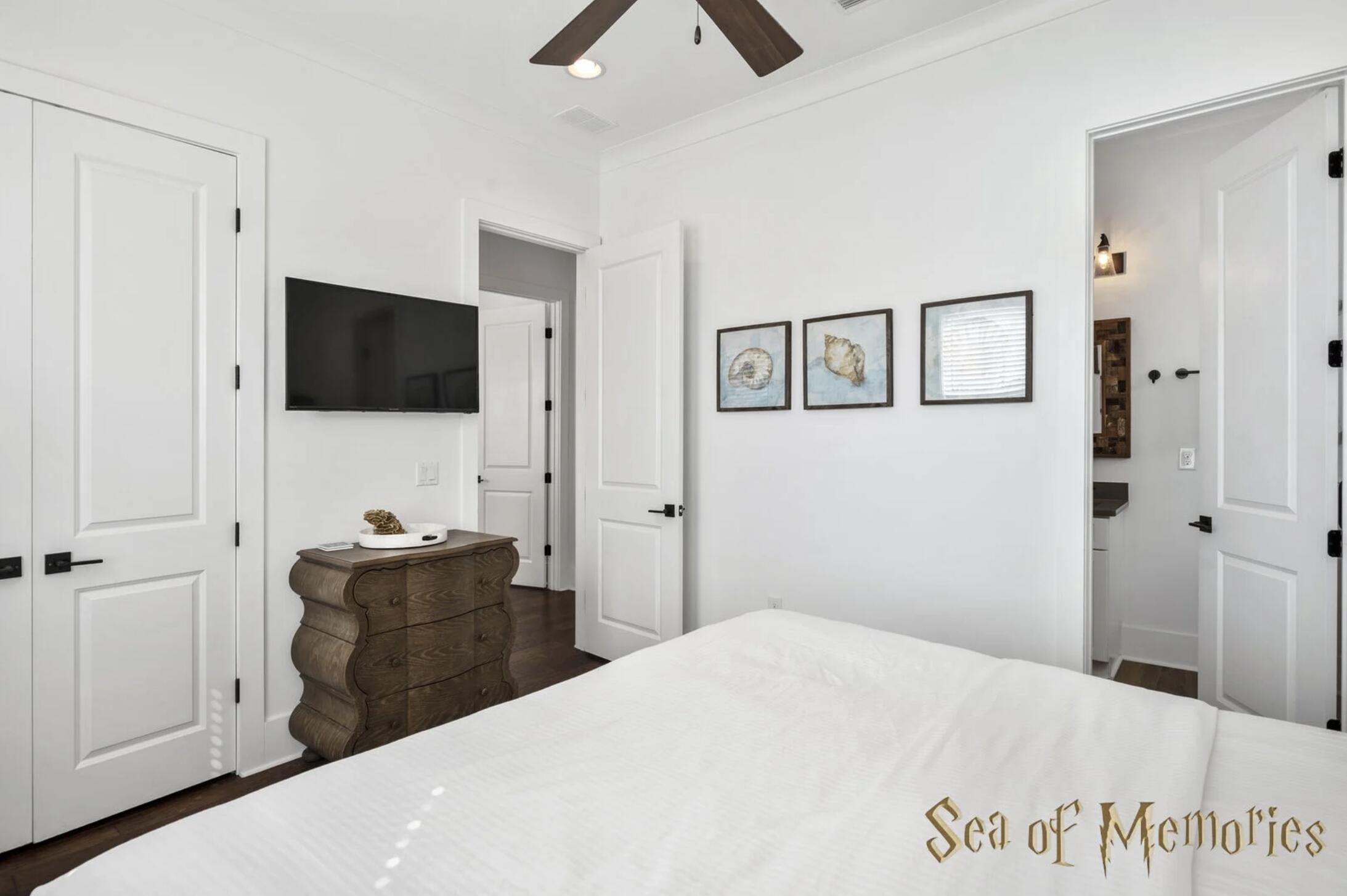 The Retreat at Miramar - Residential