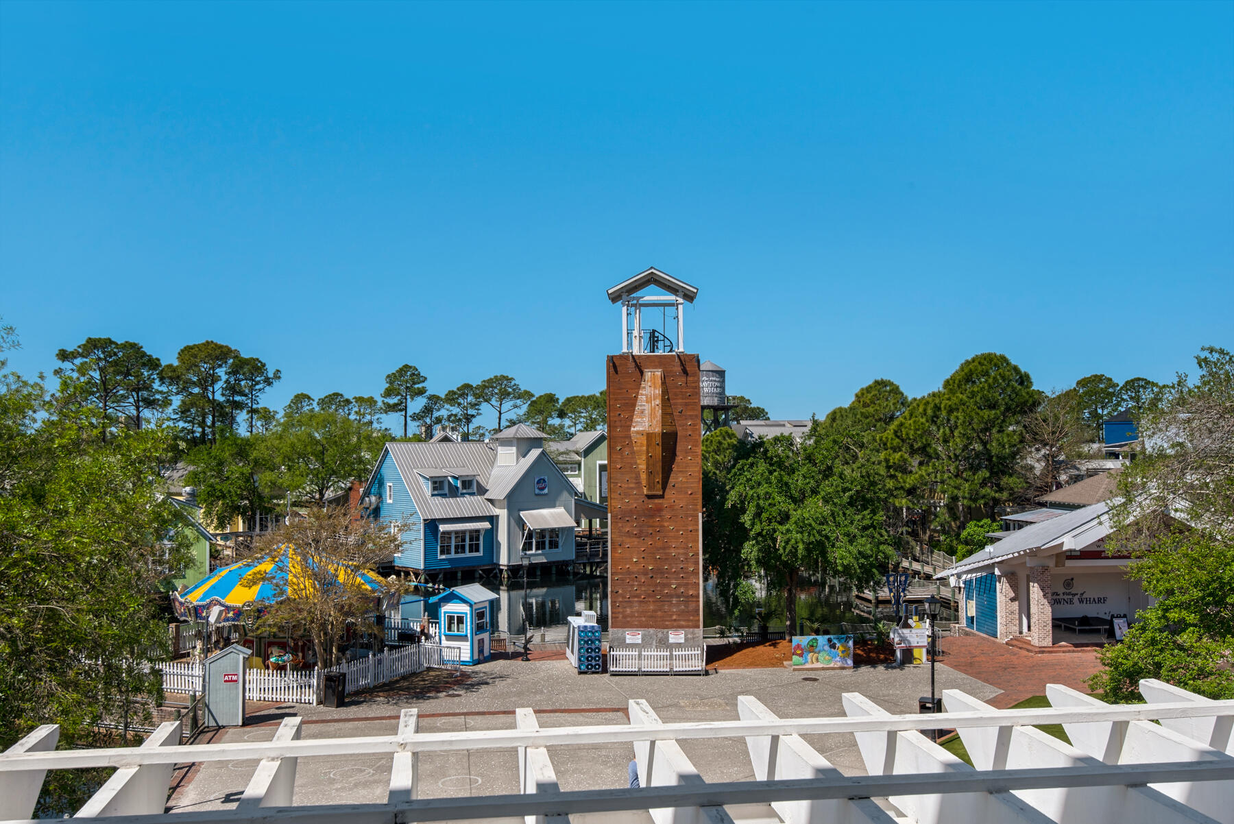 OBSERVATION POINT SOUTH - Residential