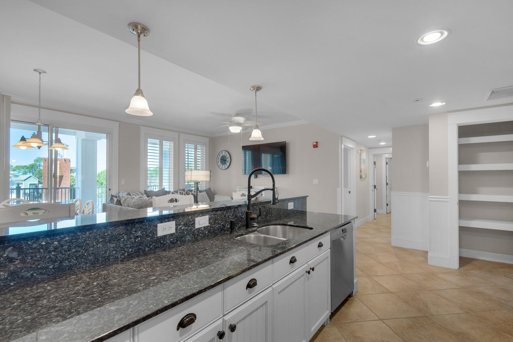 OBSERVATION POINT SOUTH - Residential