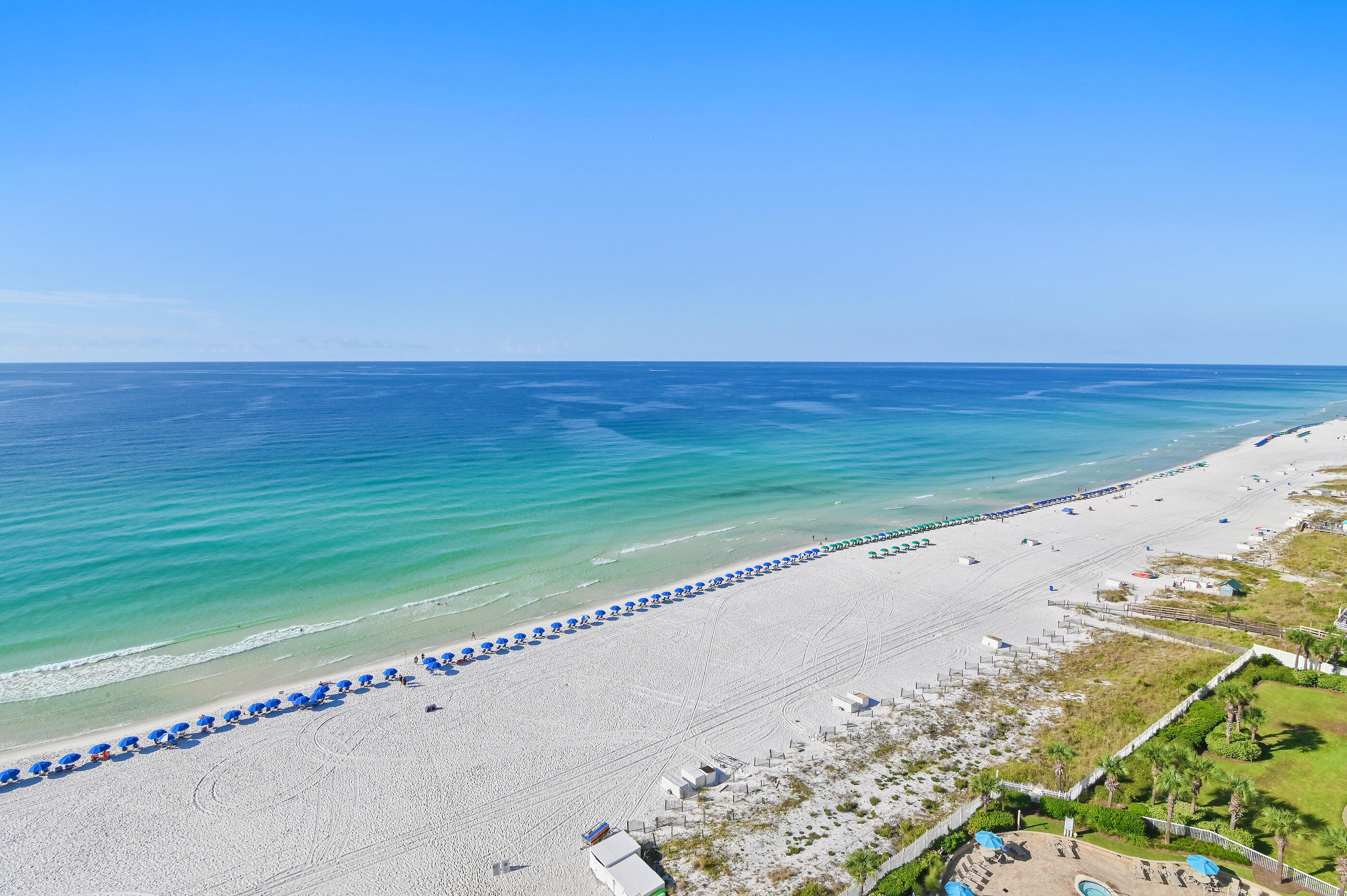 SILVER BEACH TOWERS E - Residential