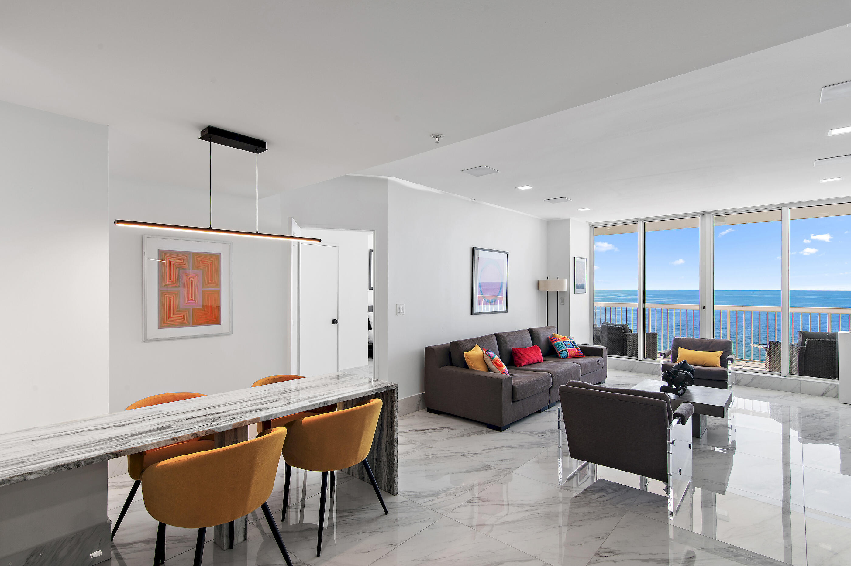 SILVER BEACH TOWERS E - Residential