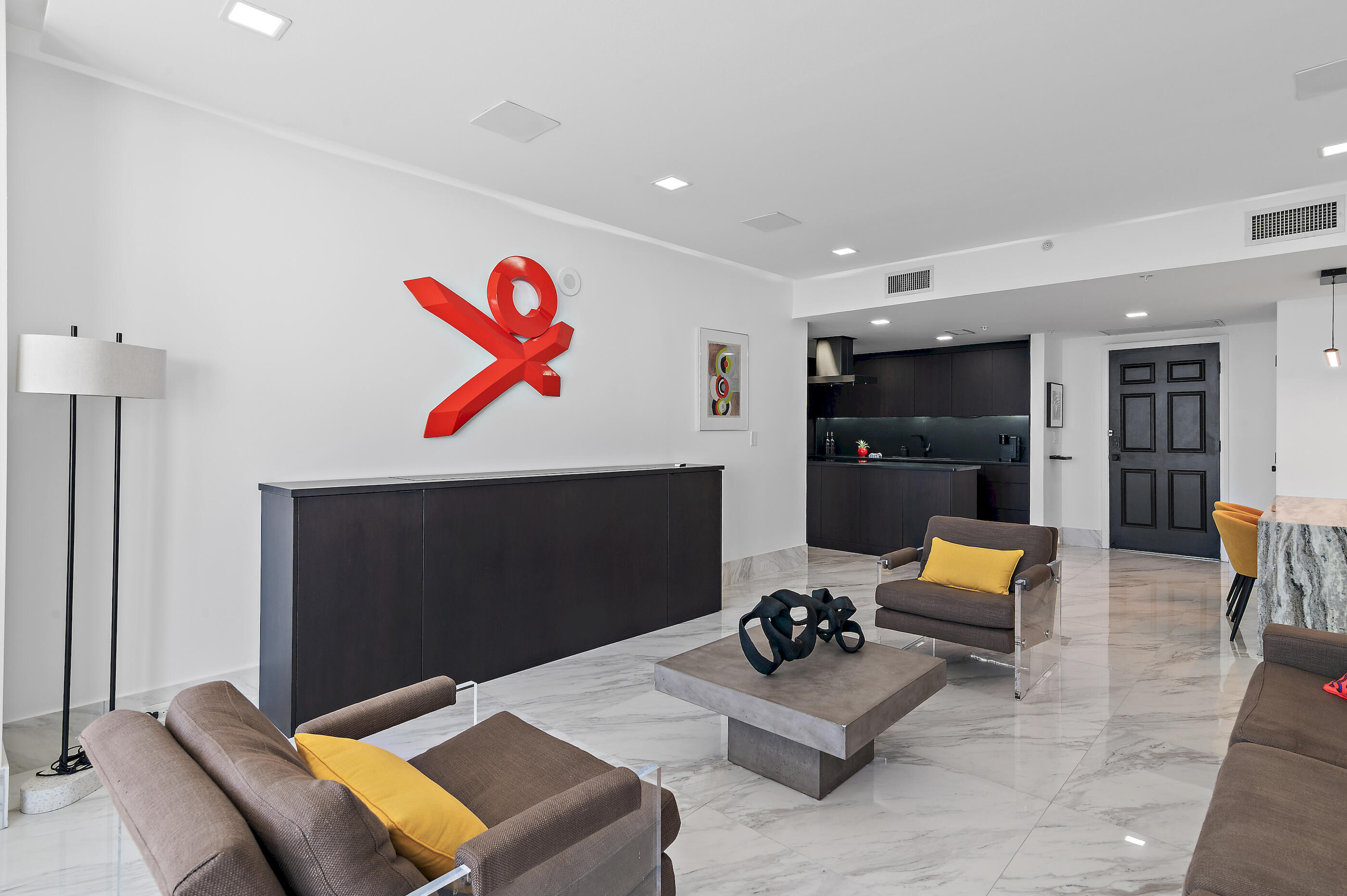 SILVER BEACH TOWERS E - Residential