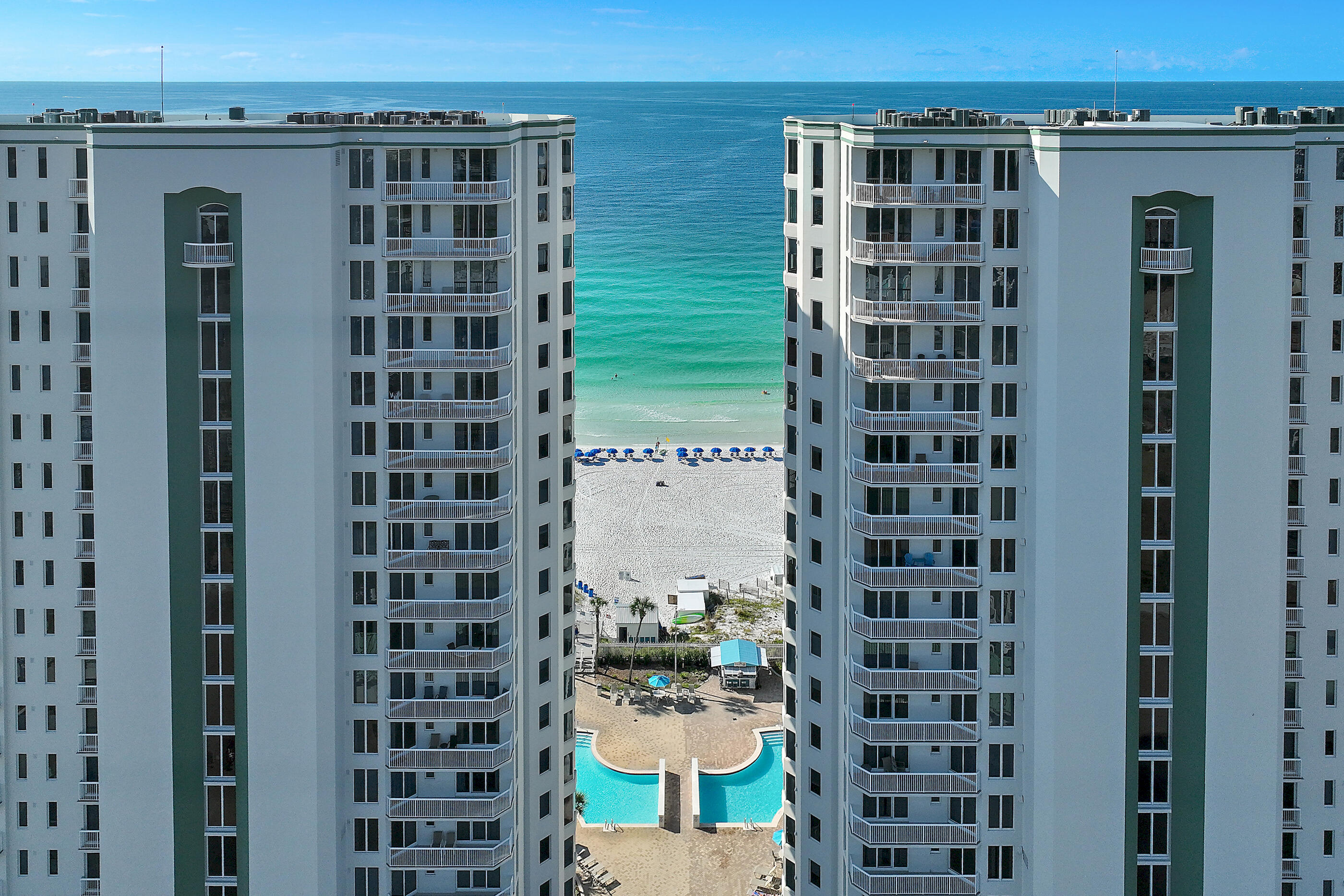 SILVER BEACH TOWERS E - Residential
