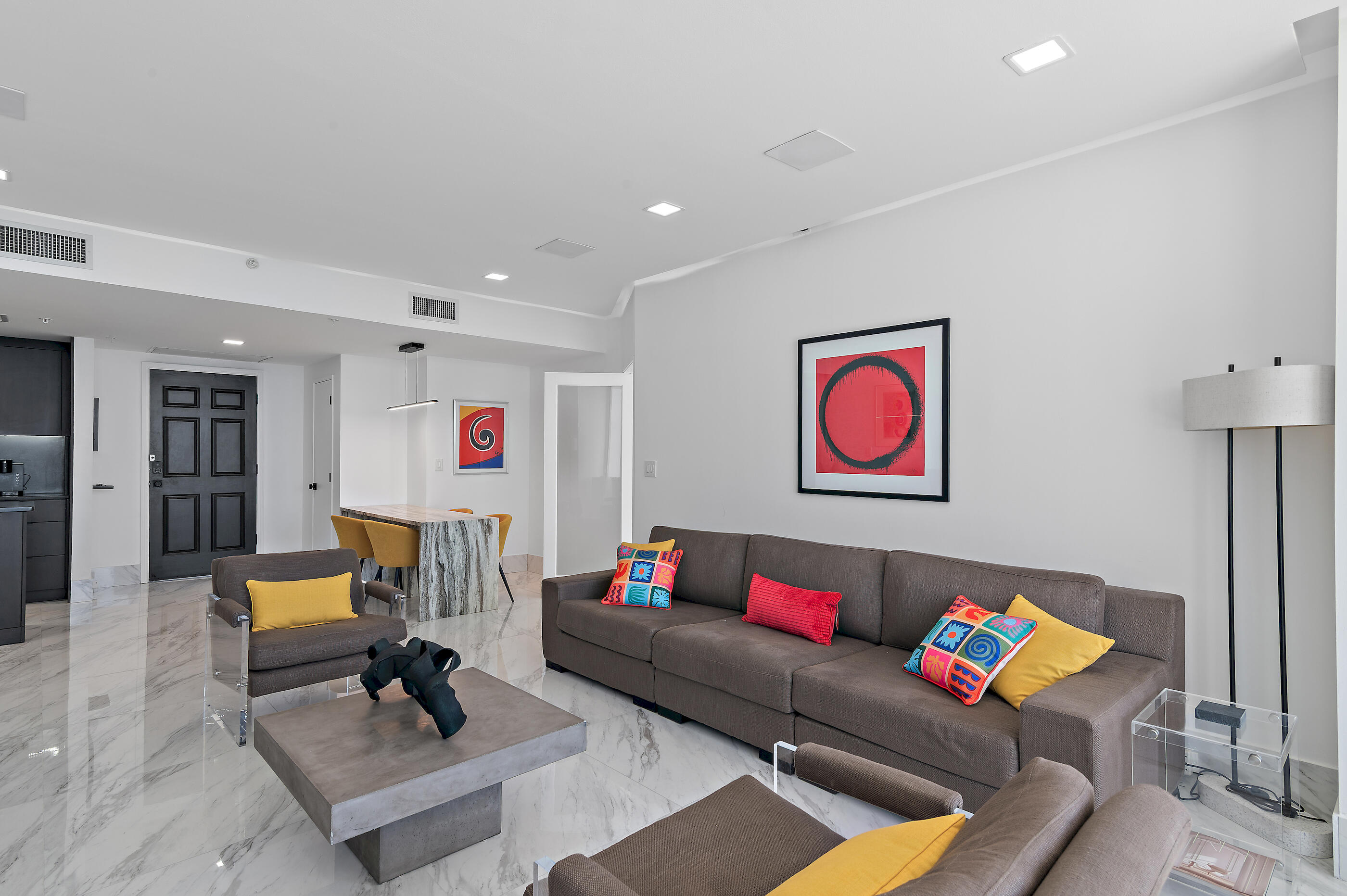 SILVER BEACH TOWERS E - Residential