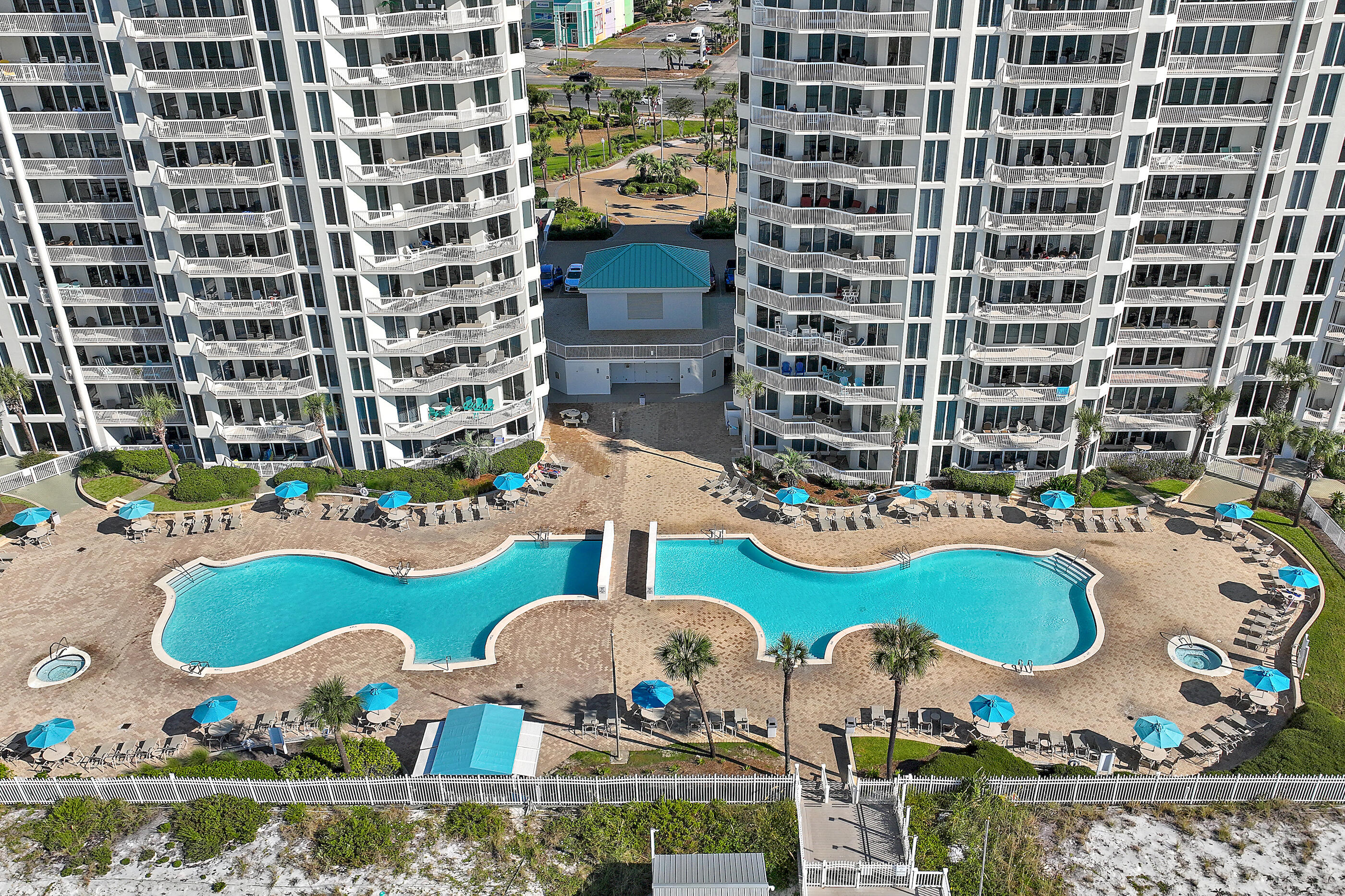 SILVER BEACH TOWERS E - Residential
