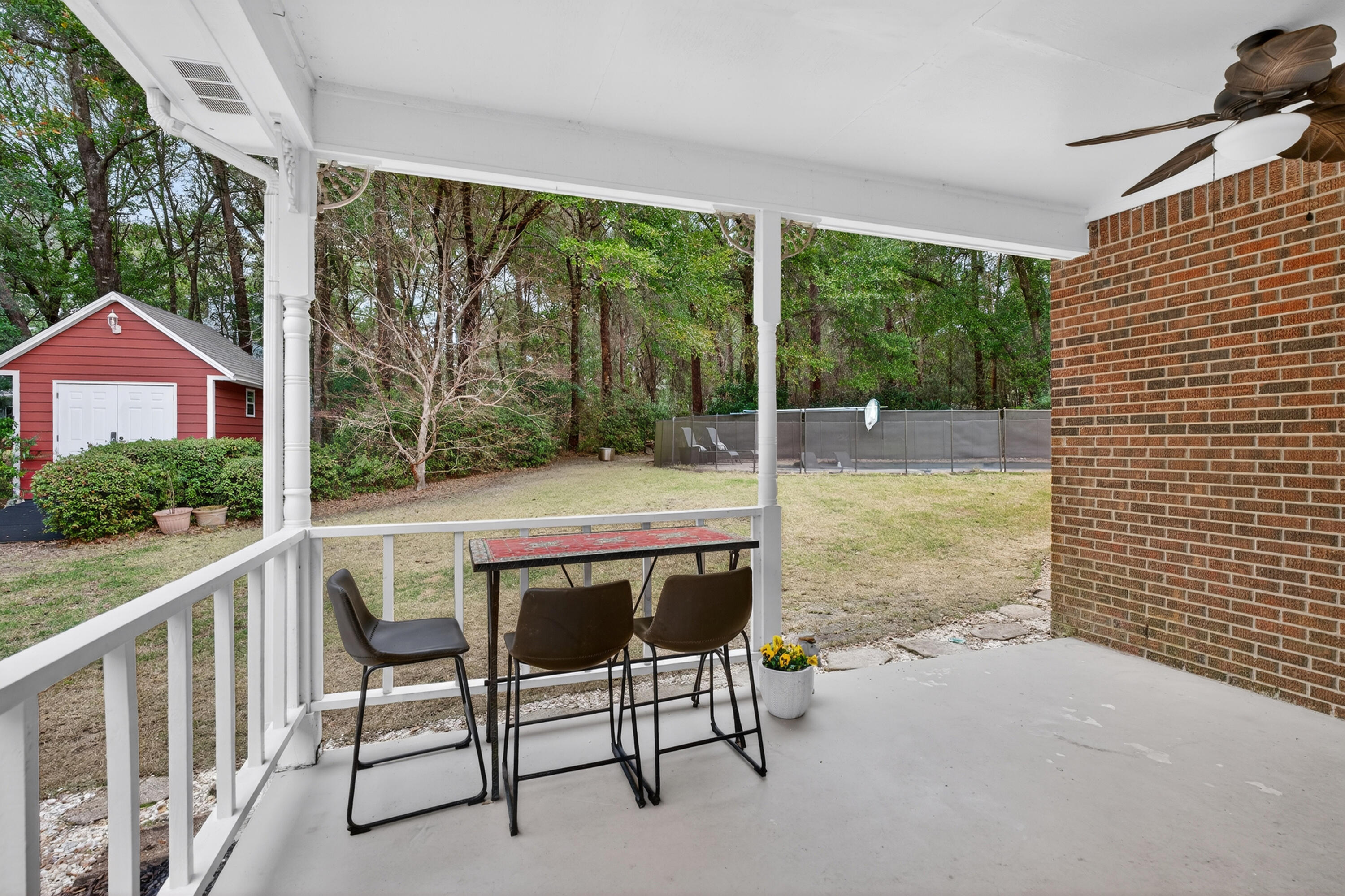 LE CHATEAU - Residential