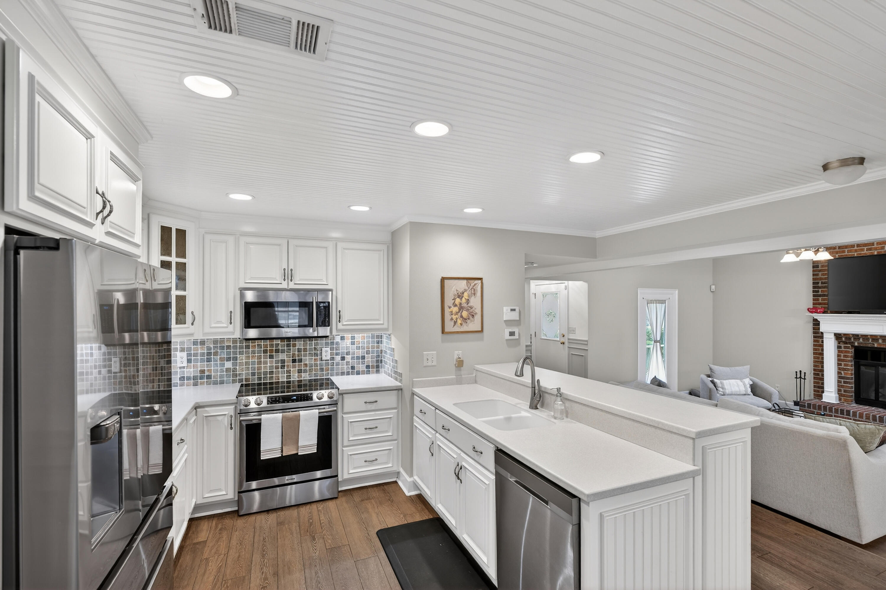 LE CHATEAU - Residential